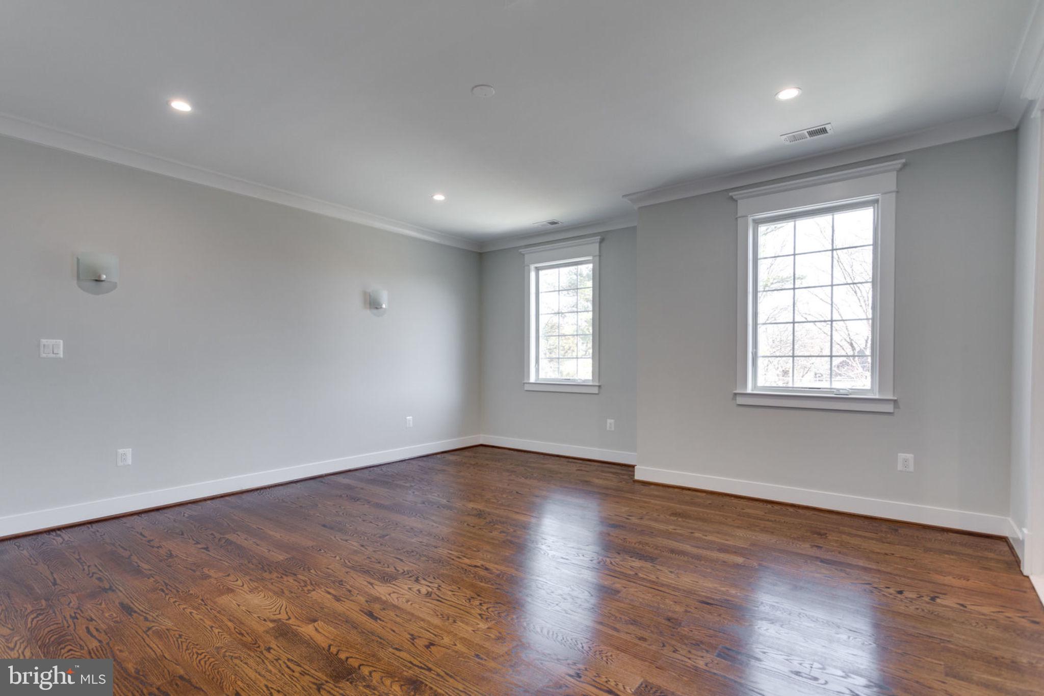 BROYHILL LANGLEY ESTATES - Residential
