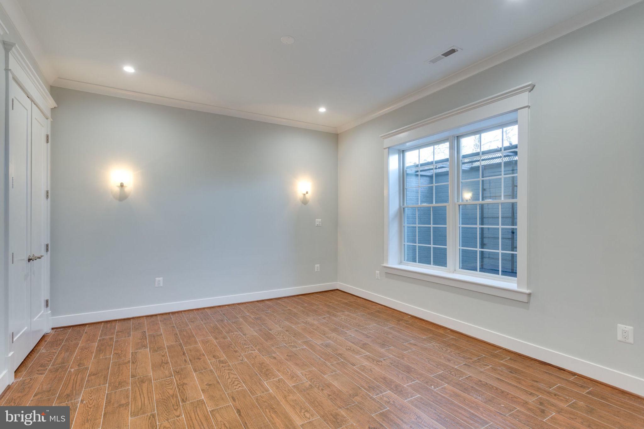 BROYHILL LANGLEY ESTATES - Residential