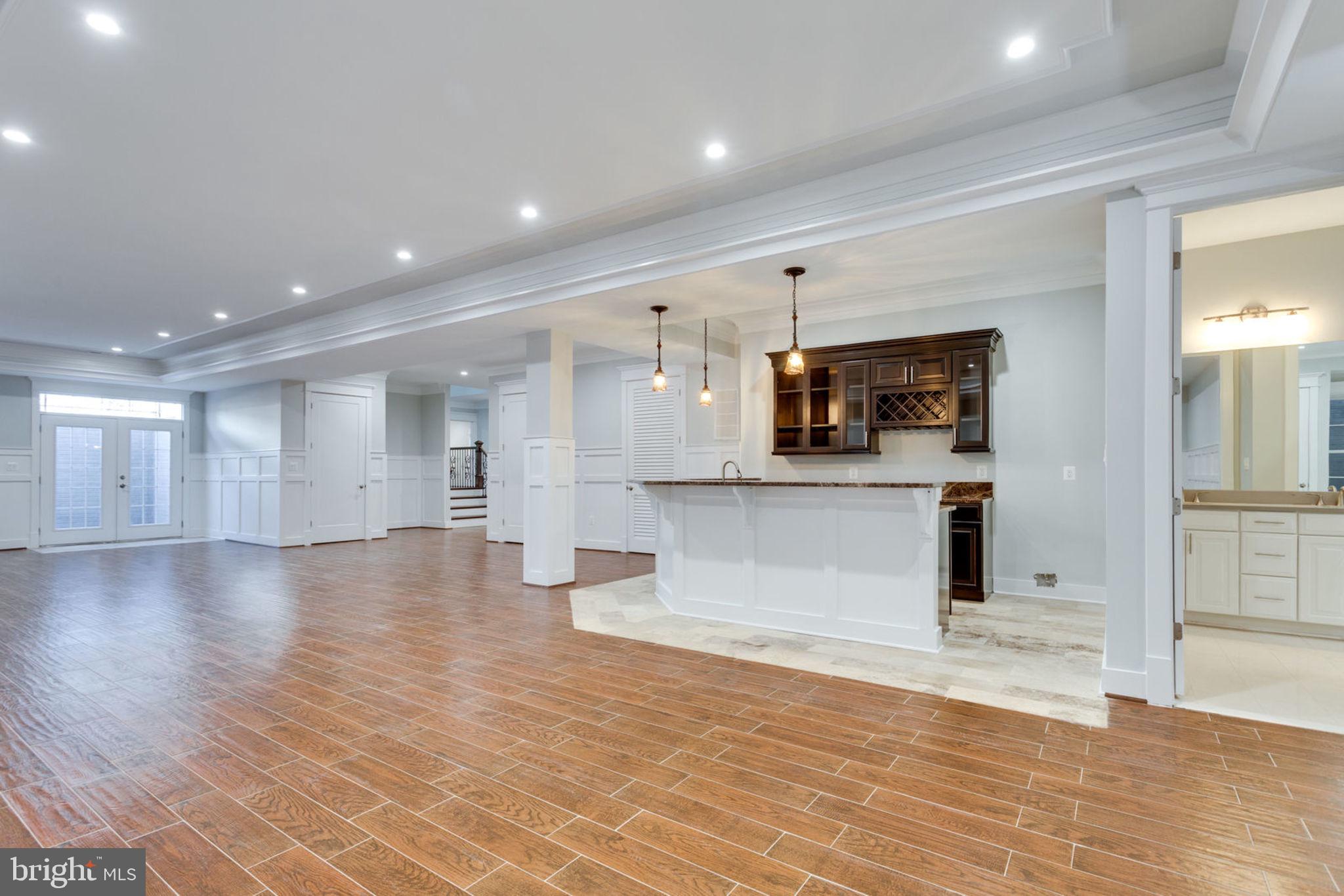 BROYHILL LANGLEY ESTATES - Residential
