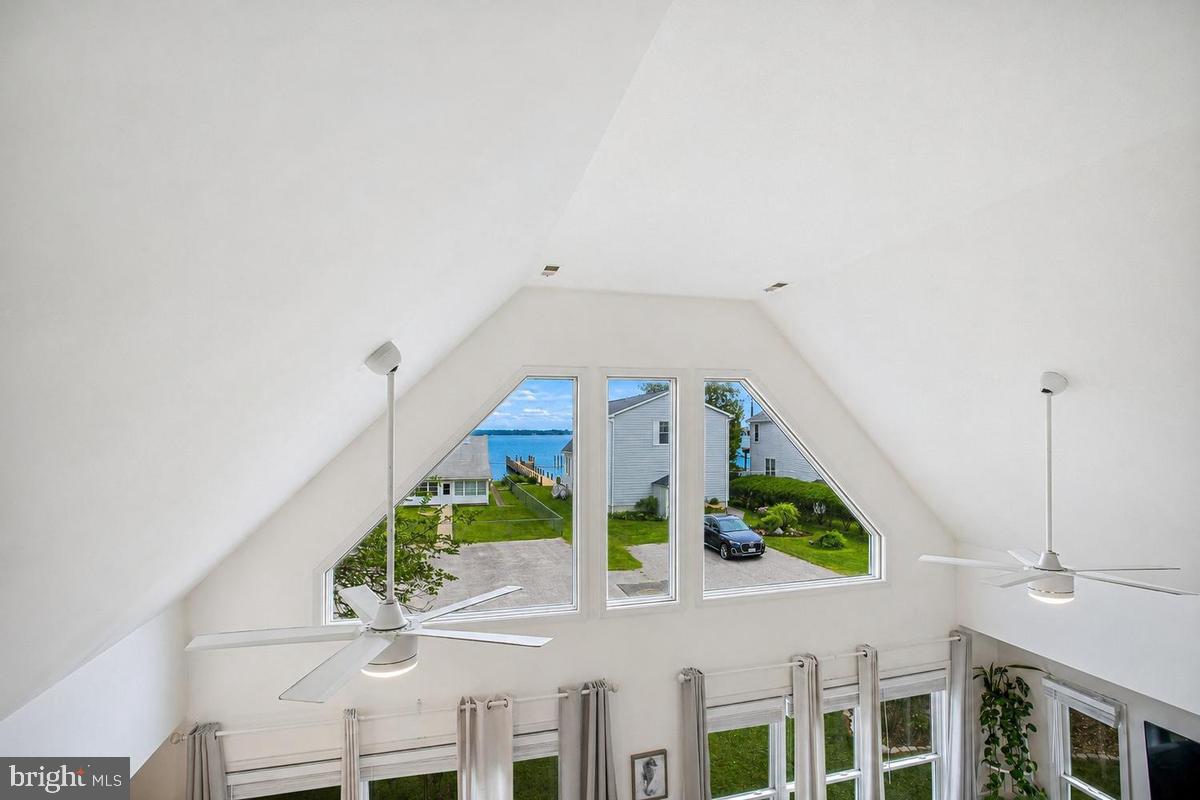 SELBY ON THE BAY - Residential