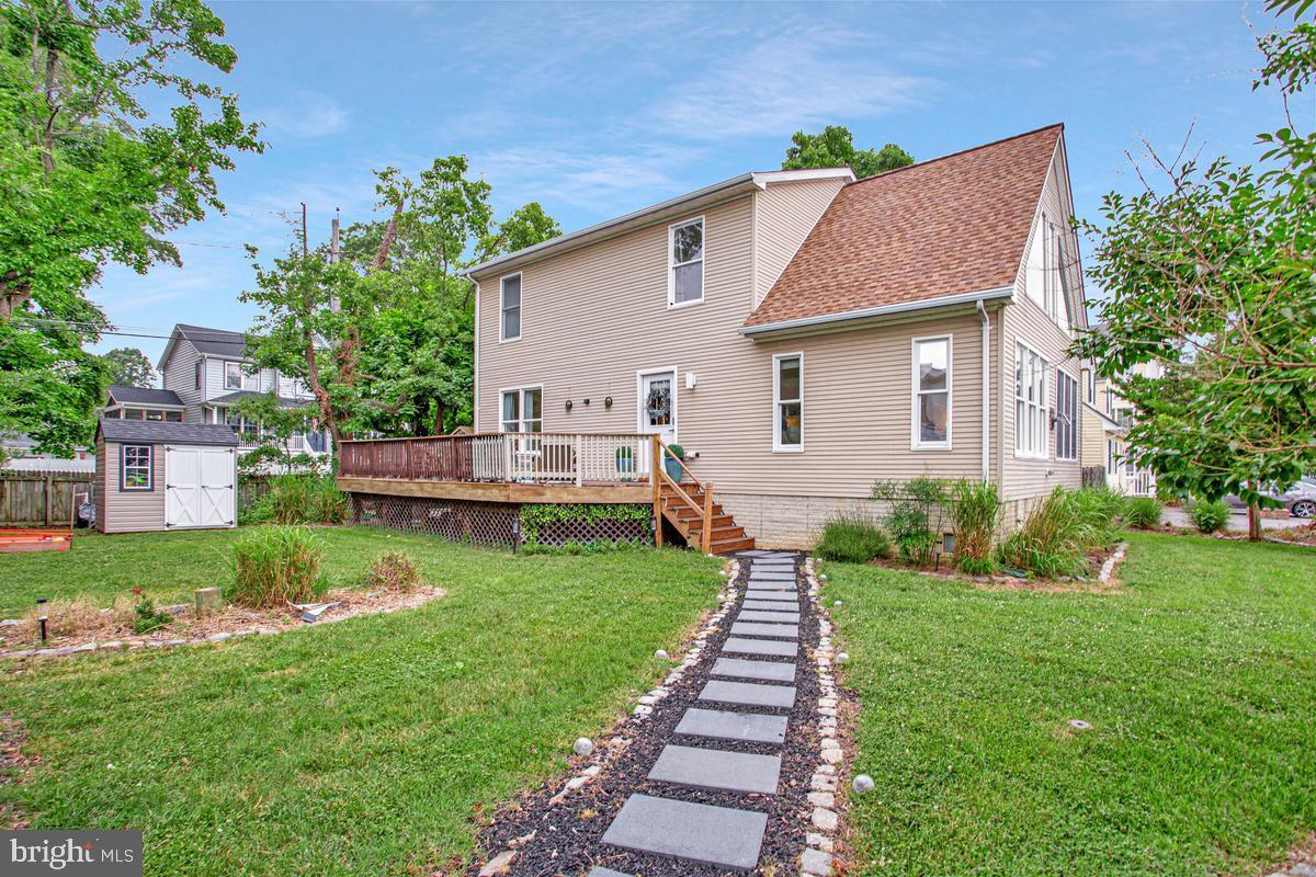 SELBY ON THE BAY - Residential