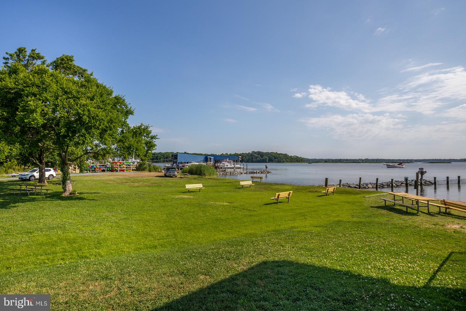 SELBY ON THE BAY - Residential