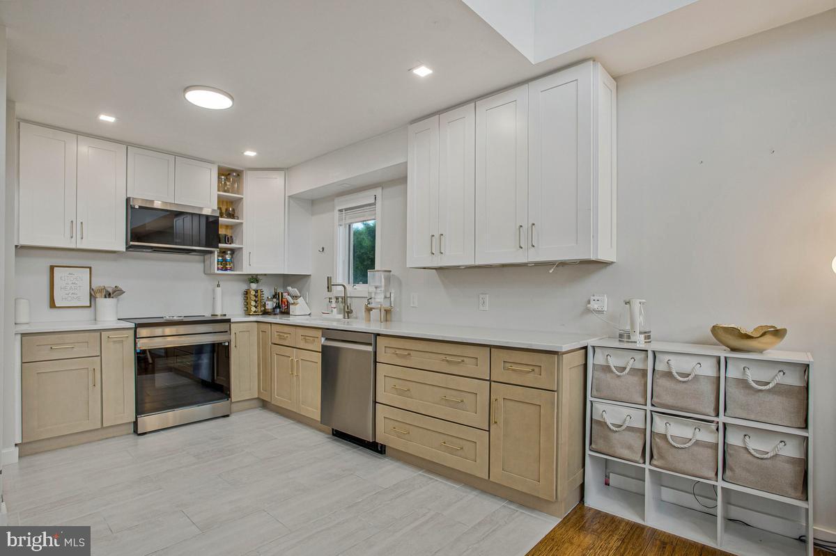 SELBY ON THE BAY - Residential