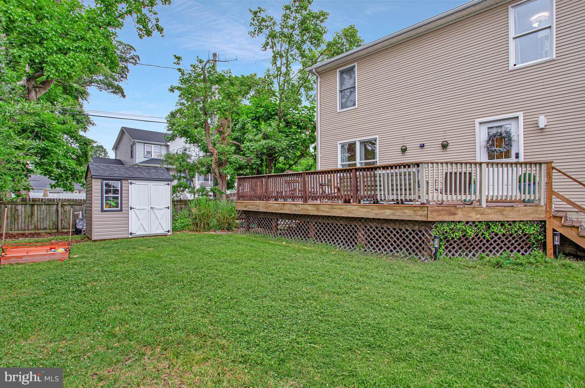 SELBY ON THE BAY - Residential