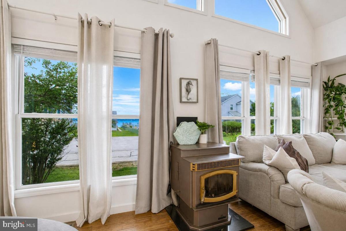 SELBY ON THE BAY - Residential
