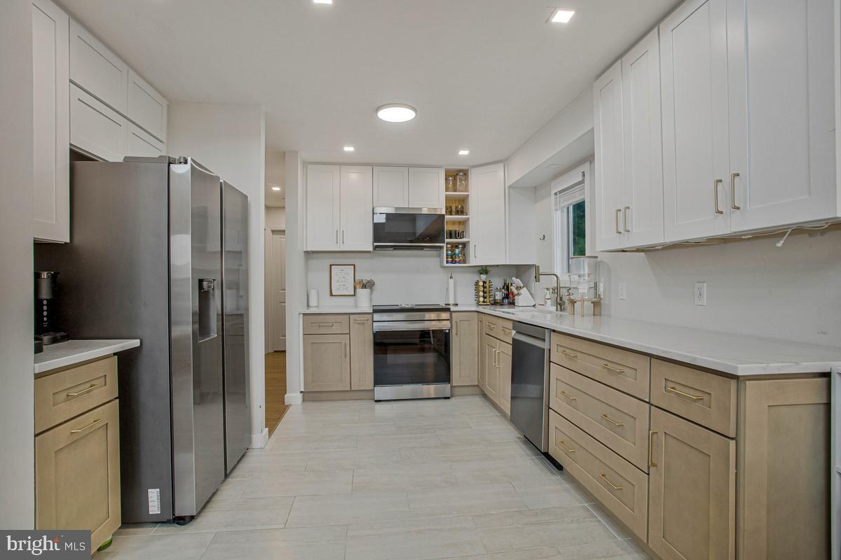 SELBY ON THE BAY - Residential