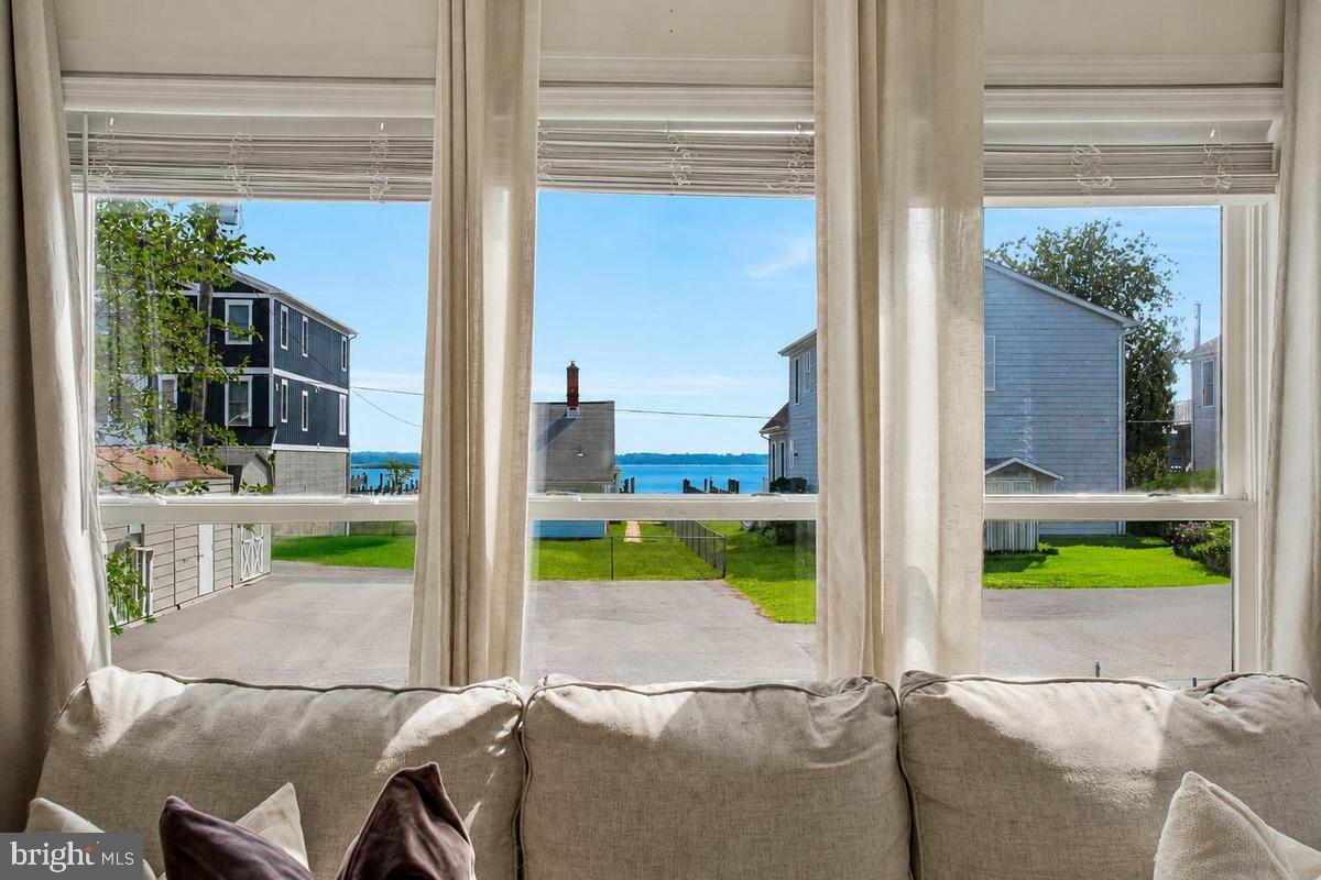SELBY ON THE BAY - Residential