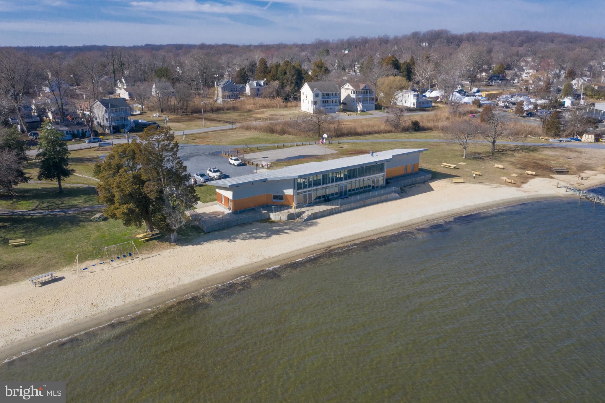 SELBY ON THE BAY - Residential
