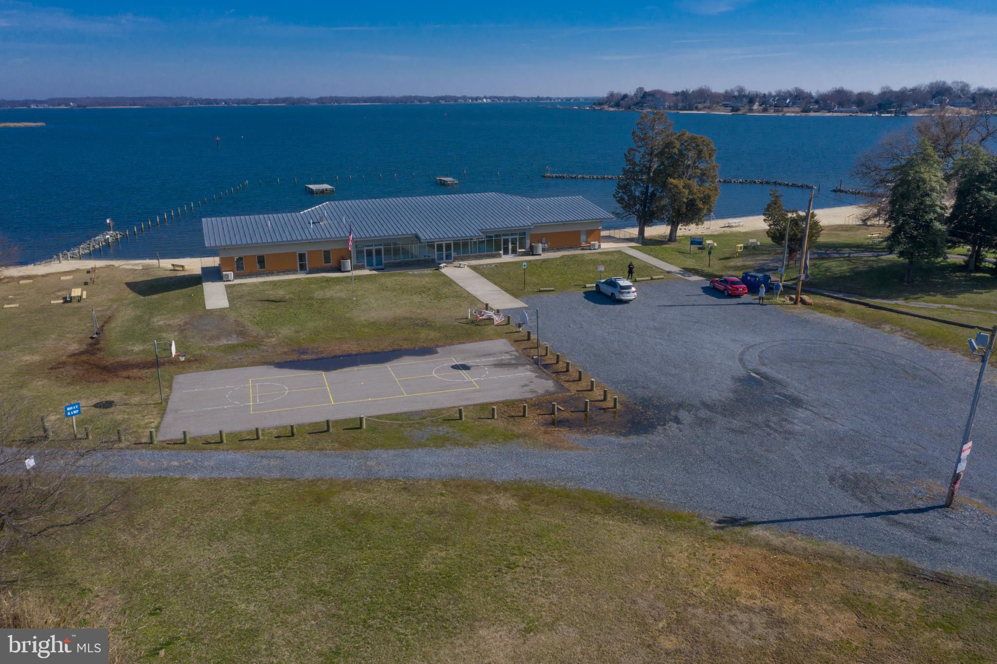 SELBY ON THE BAY - Residential