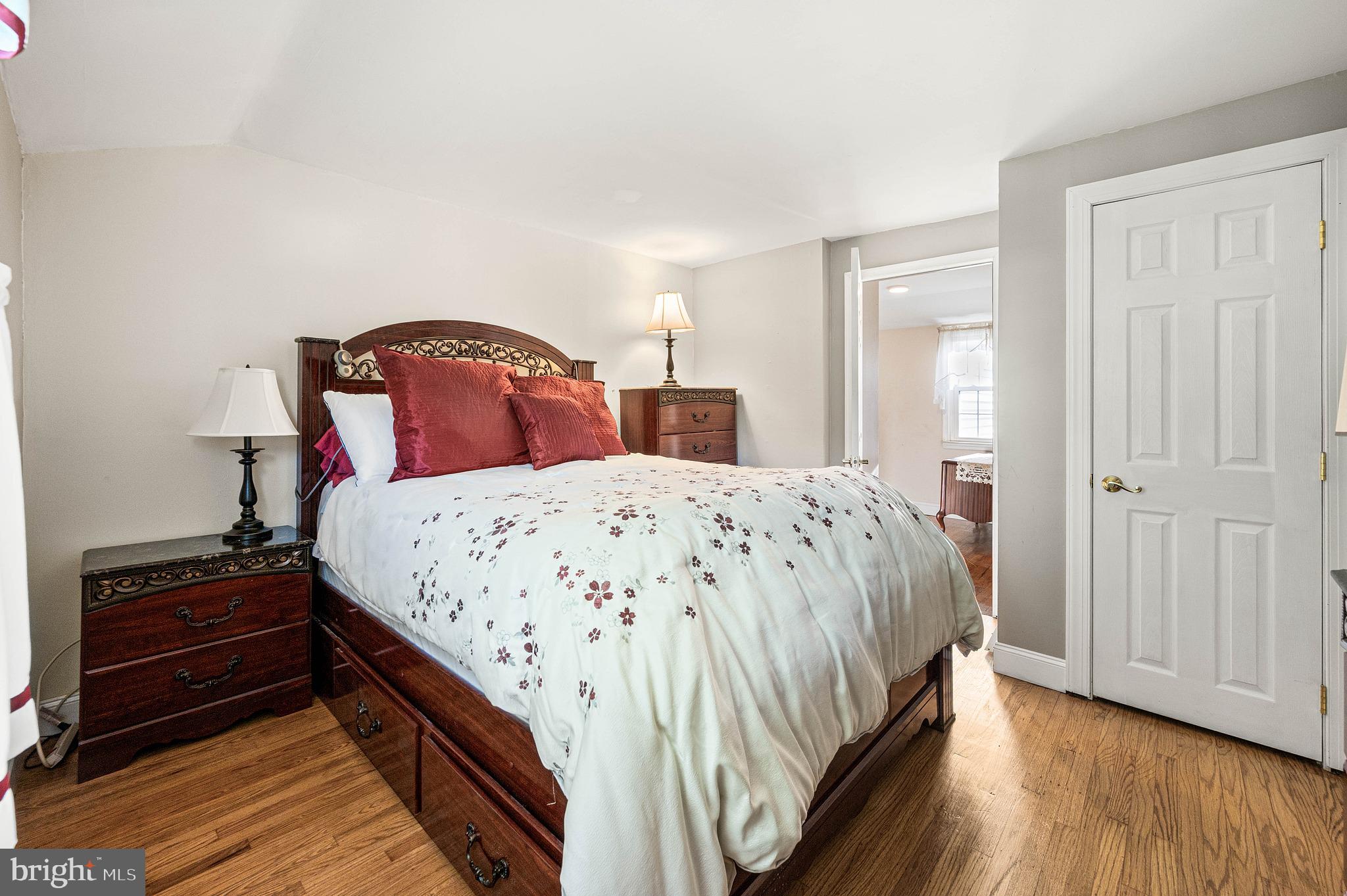 LAFAYETTE HILL - Residential