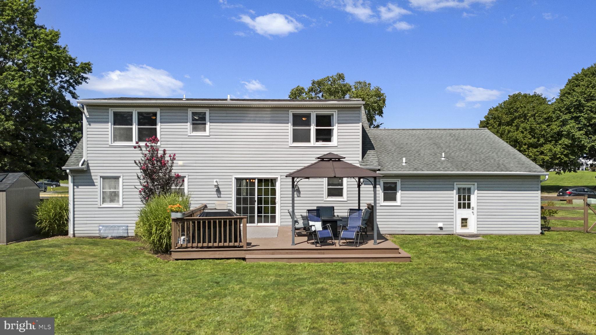 STERLING KNOLL - Residential