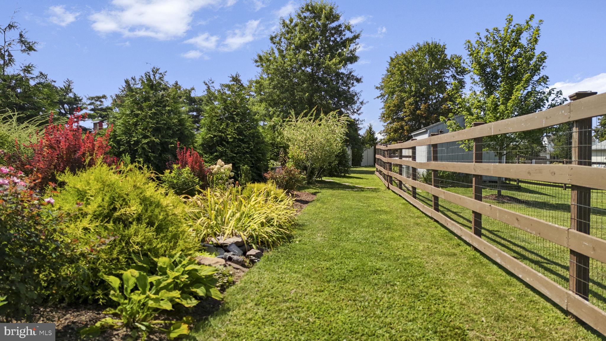 STERLING KNOLL - Residential