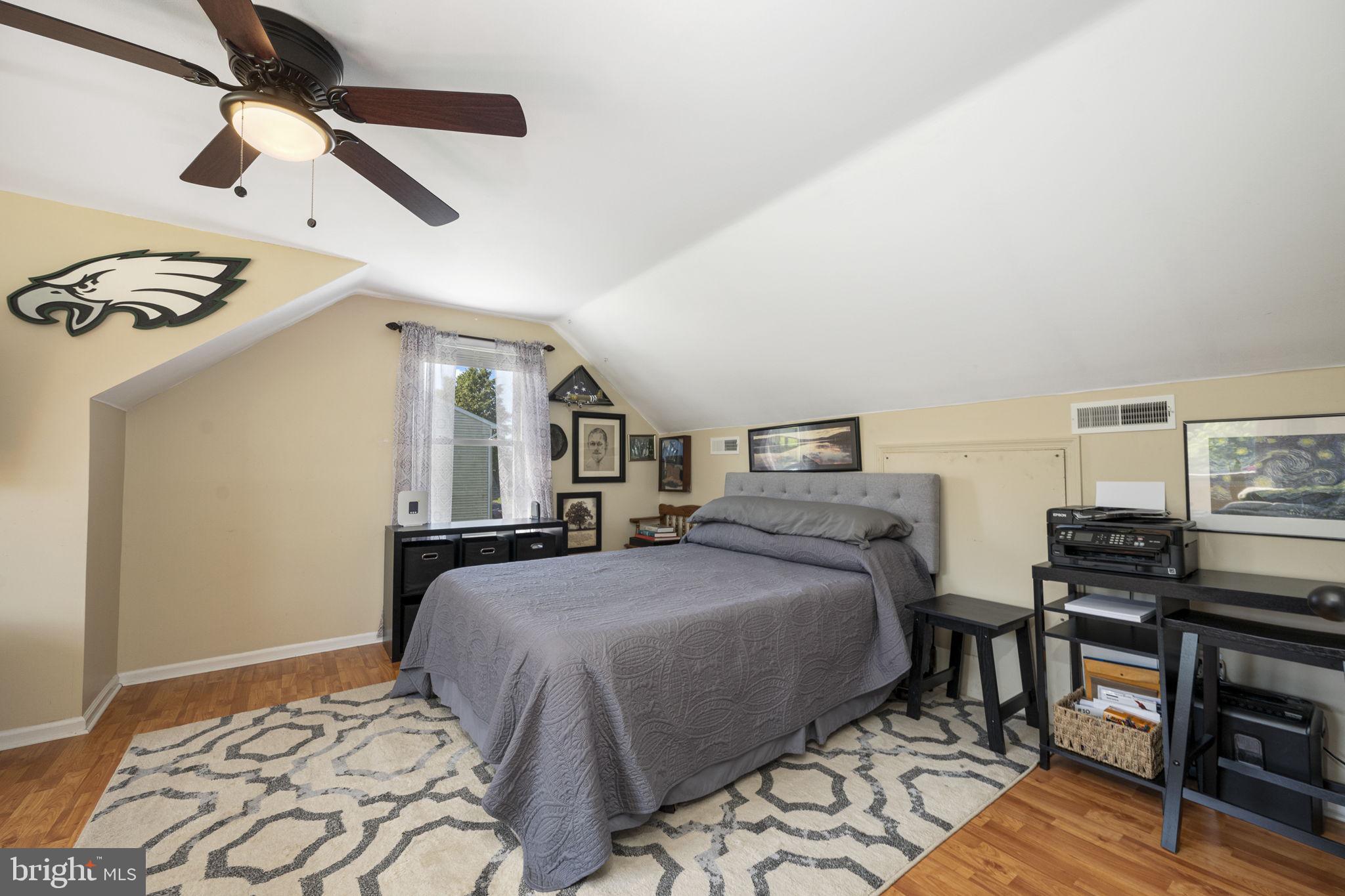 STERLING KNOLL - Residential