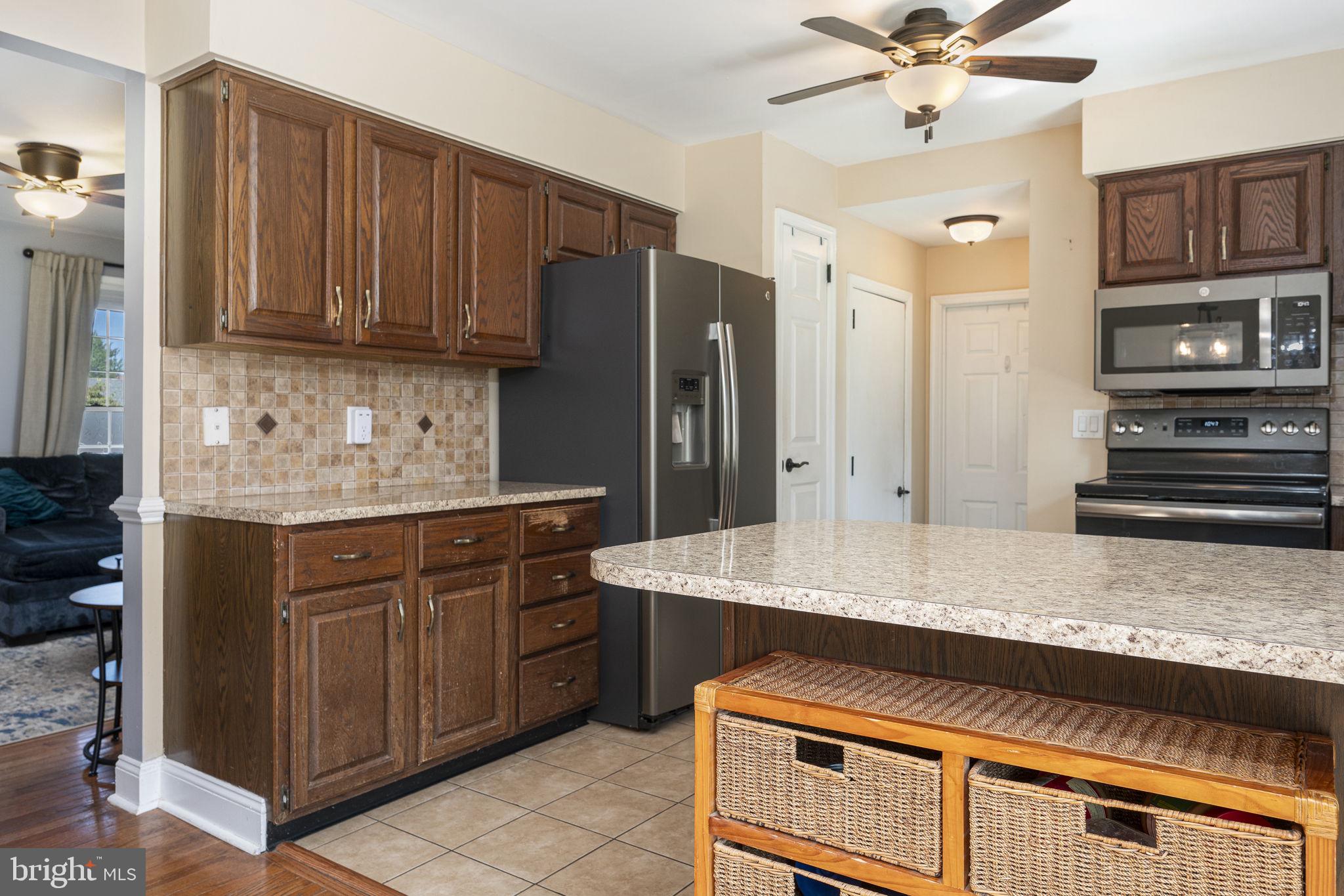 STERLING KNOLL - Residential