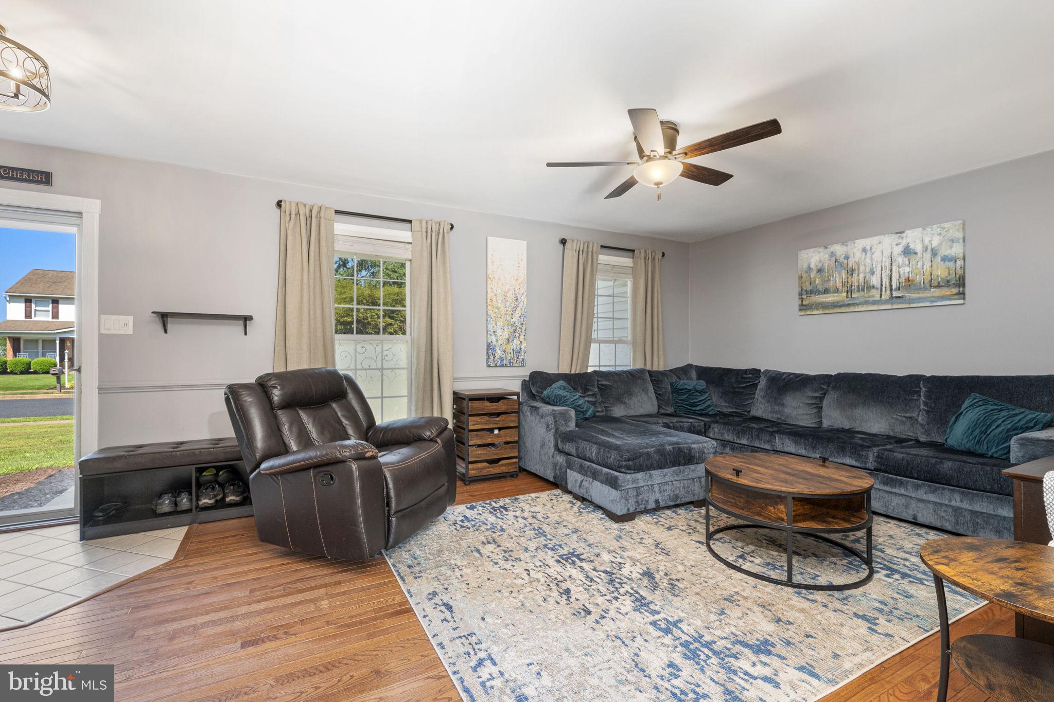 STERLING KNOLL - Residential