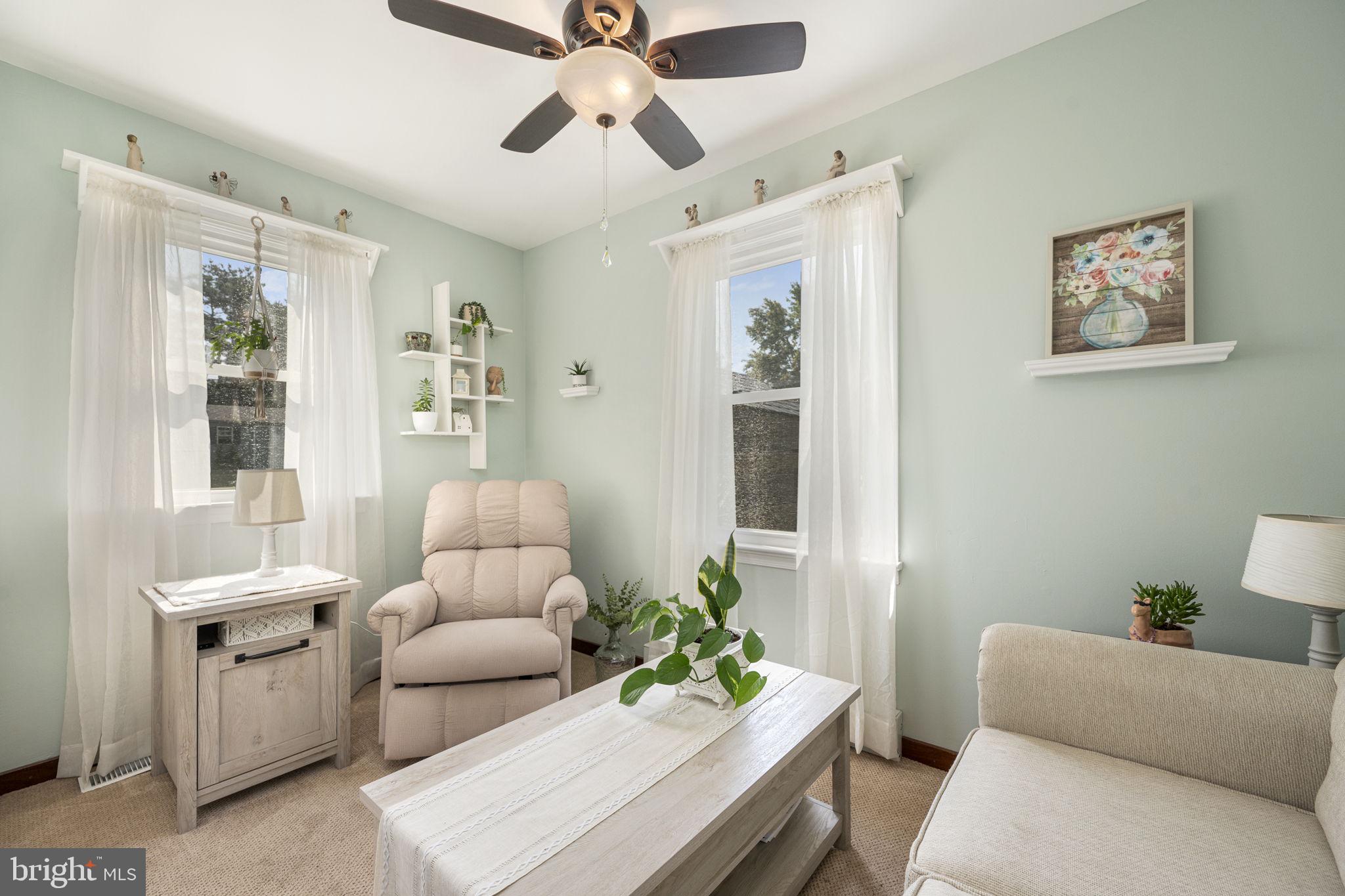 STERLING KNOLL - Residential