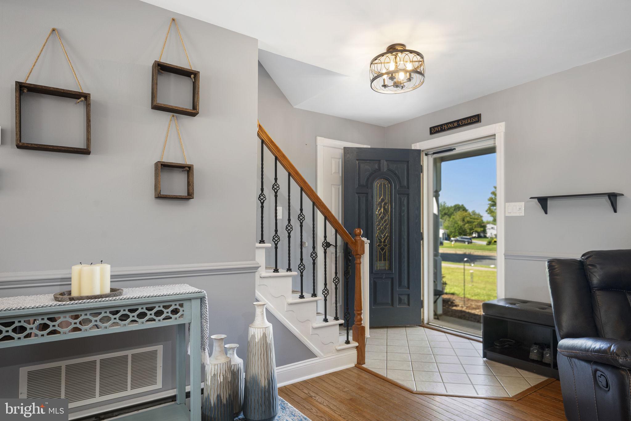 STERLING KNOLL - Residential
