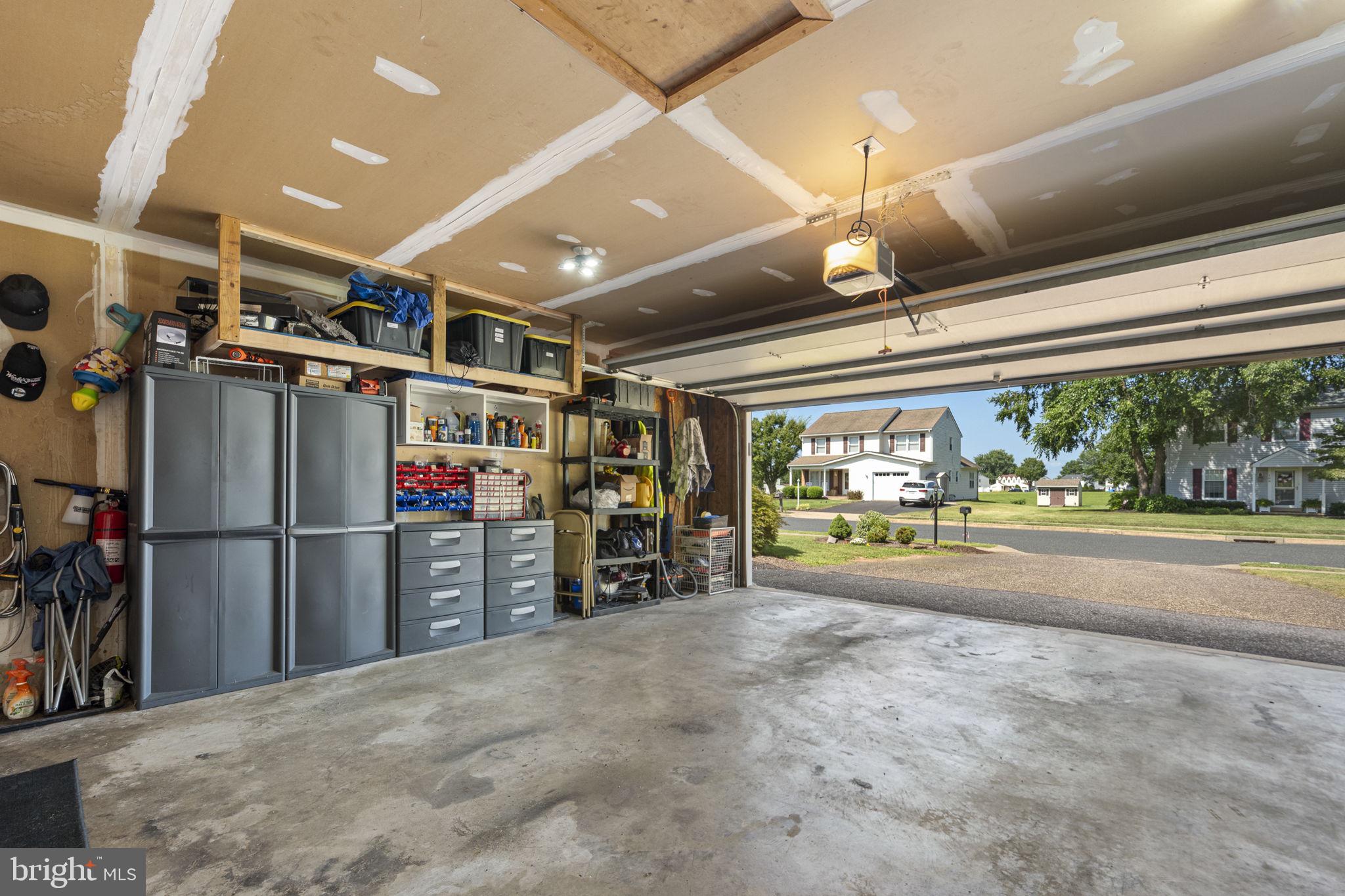 STERLING KNOLL - Residential
