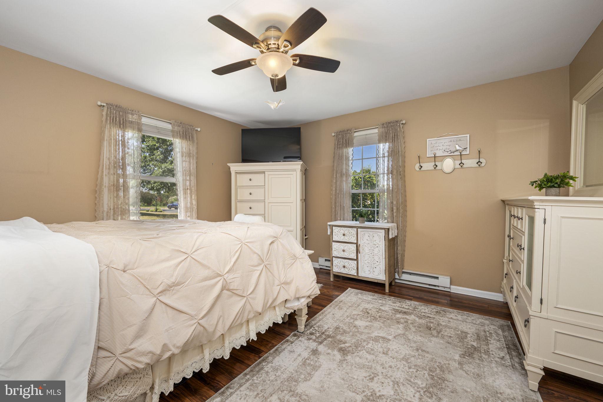 STERLING KNOLL - Residential