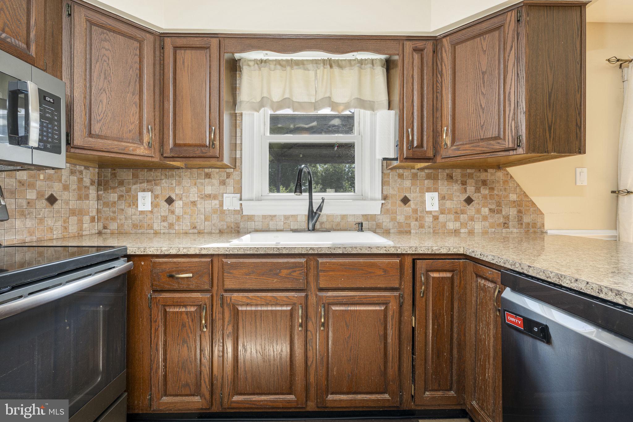 STERLING KNOLL - Residential