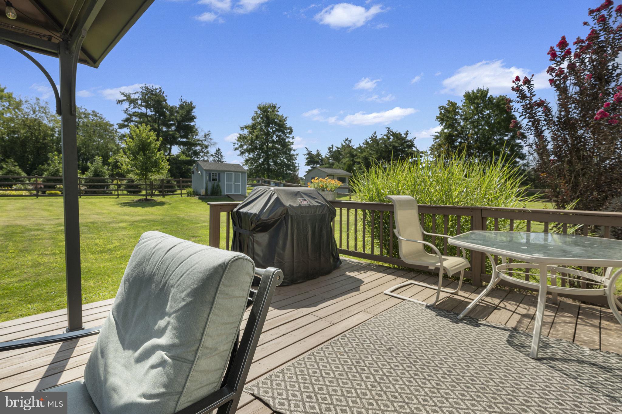 STERLING KNOLL - Residential