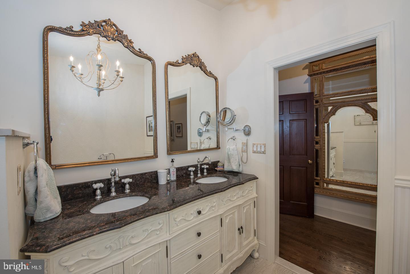 FAIRMOUNT - Residential