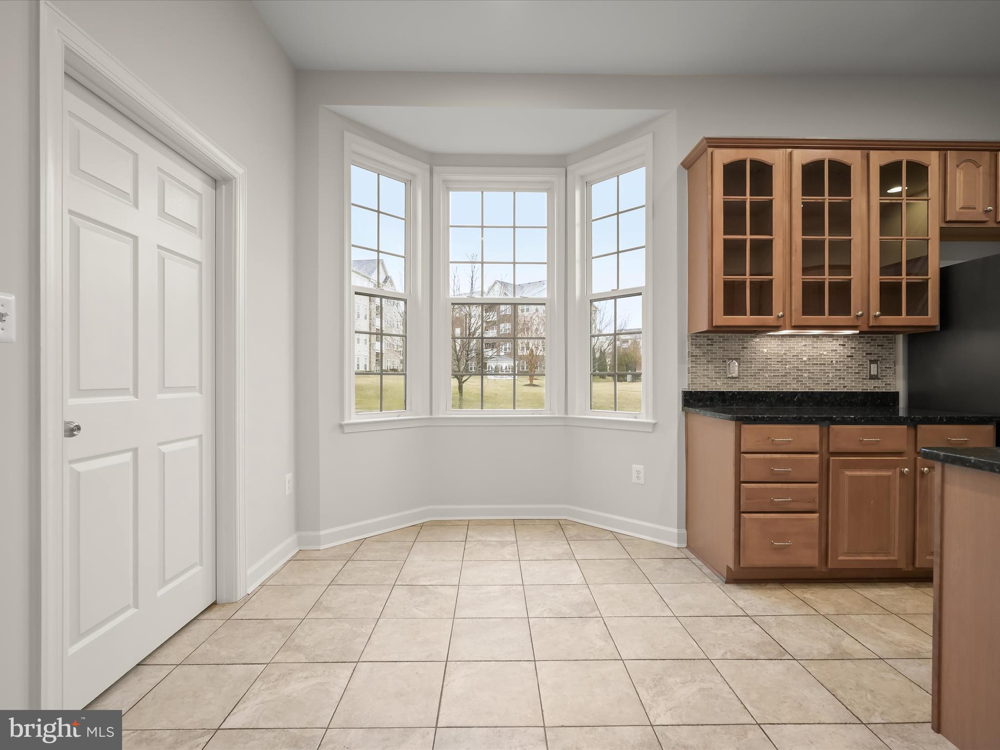 COURTYARDS AT WAVERLY WOODS EAST - Residential