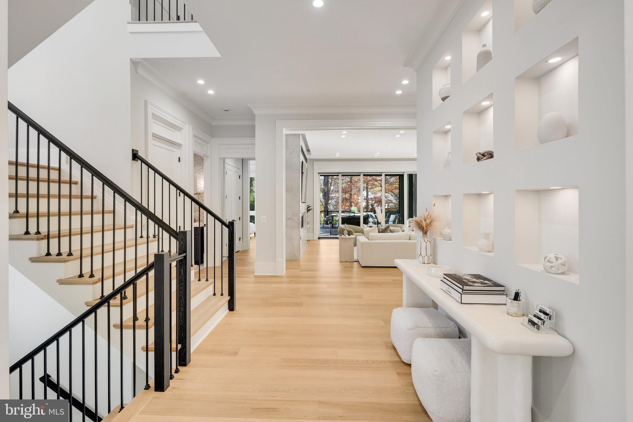 LANGLEY FOREST - Residential