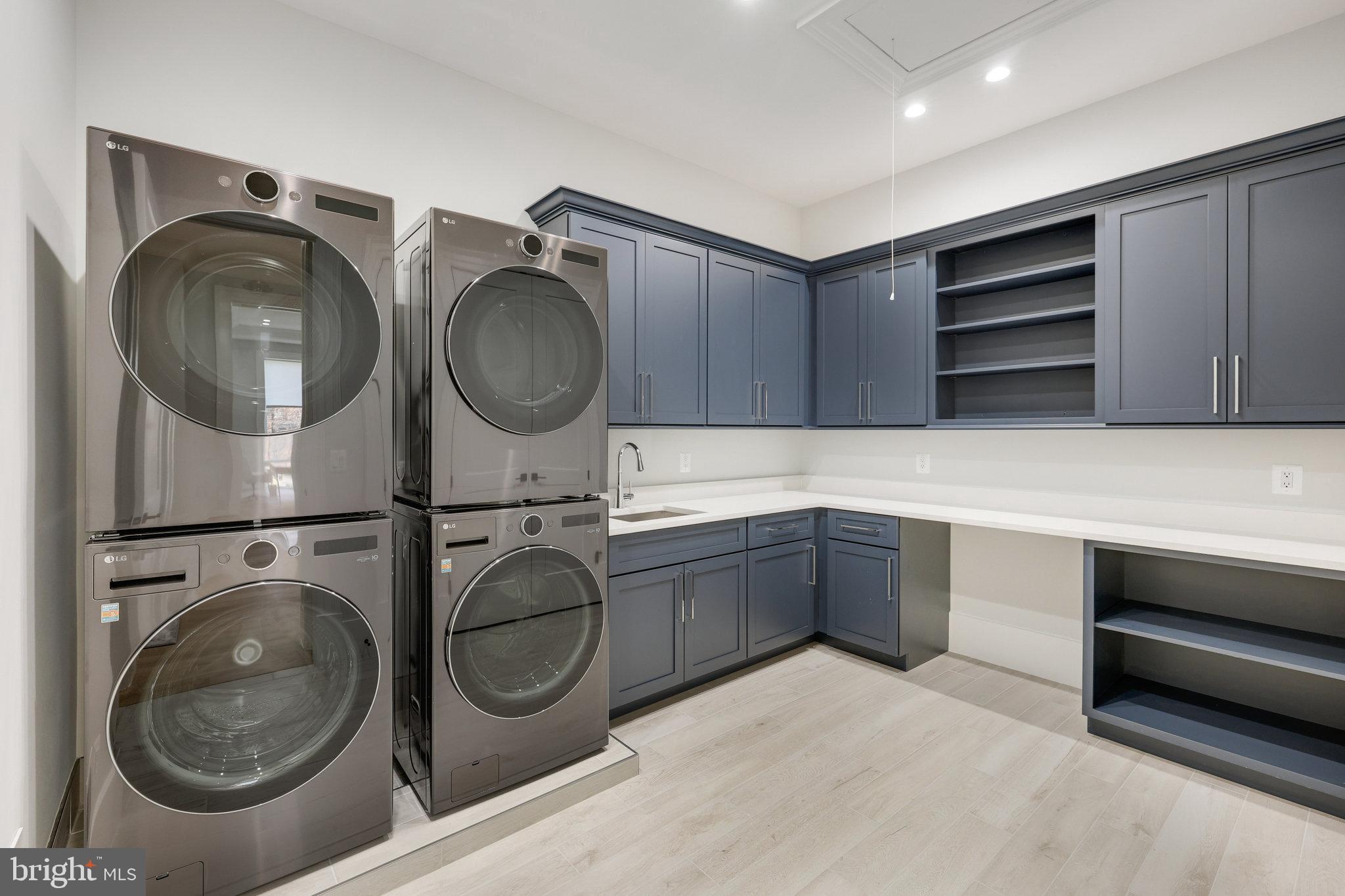 LANGLEY FOREST - Residential