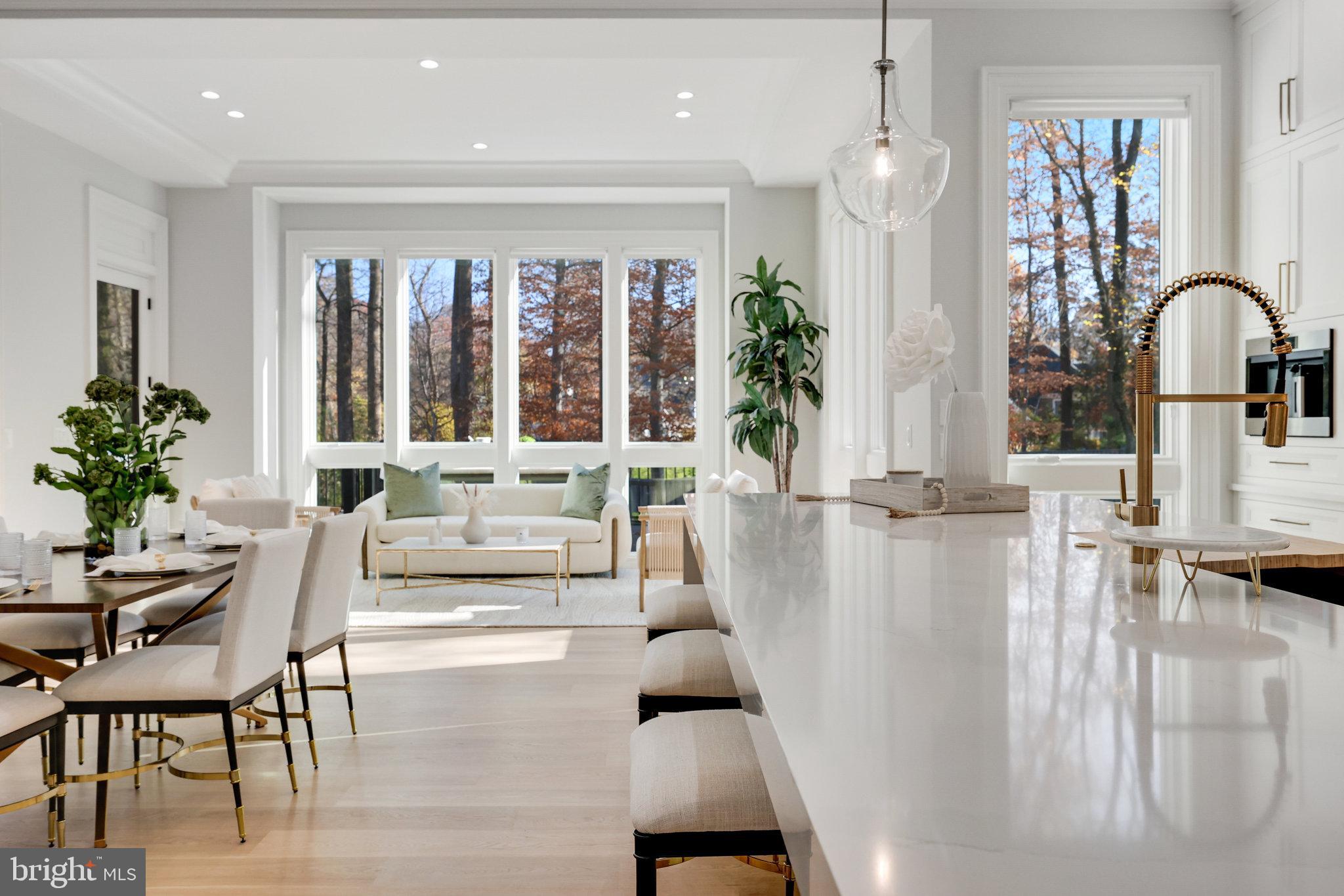 LANGLEY FOREST - Residential