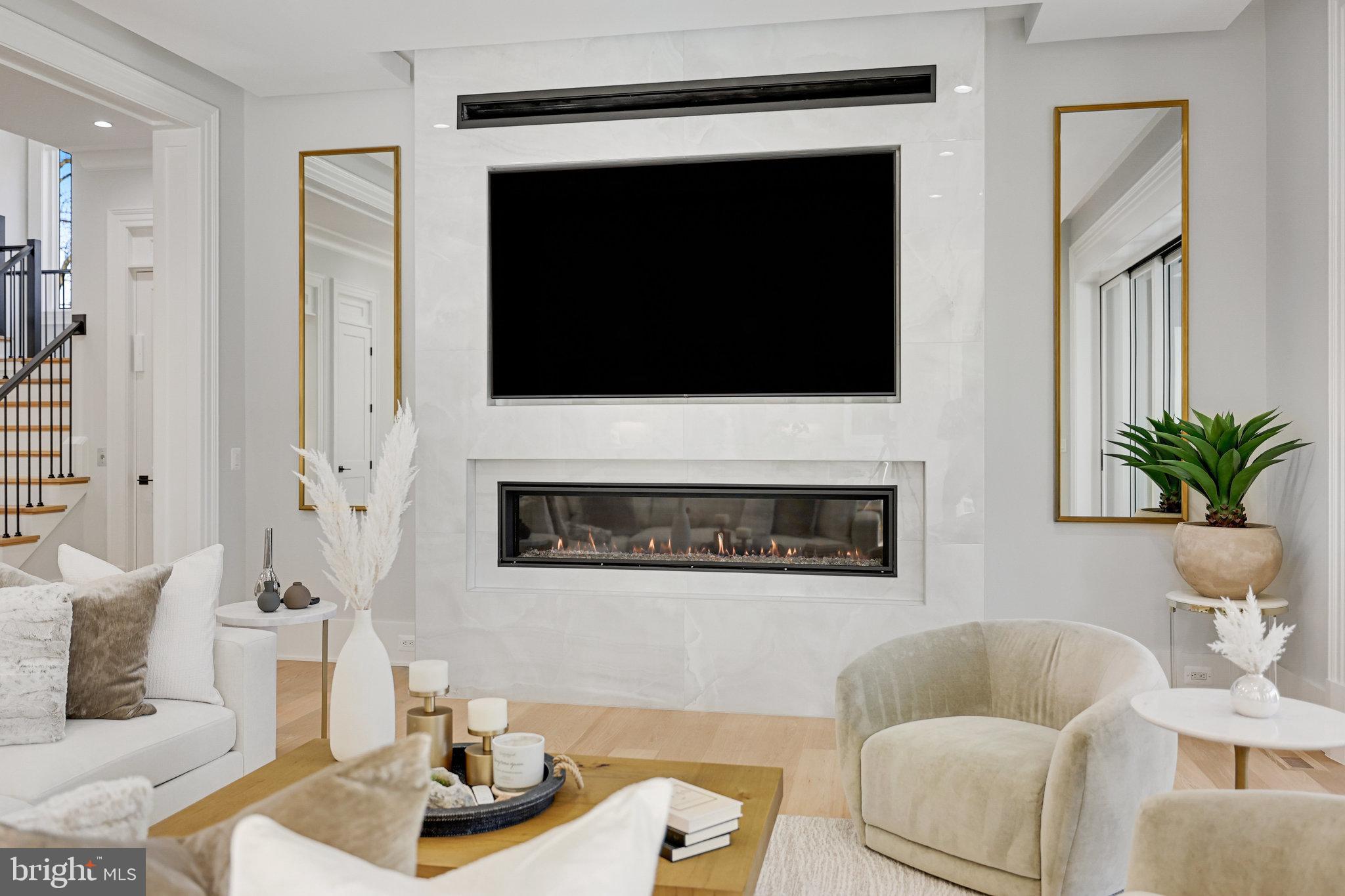 LANGLEY FOREST - Residential