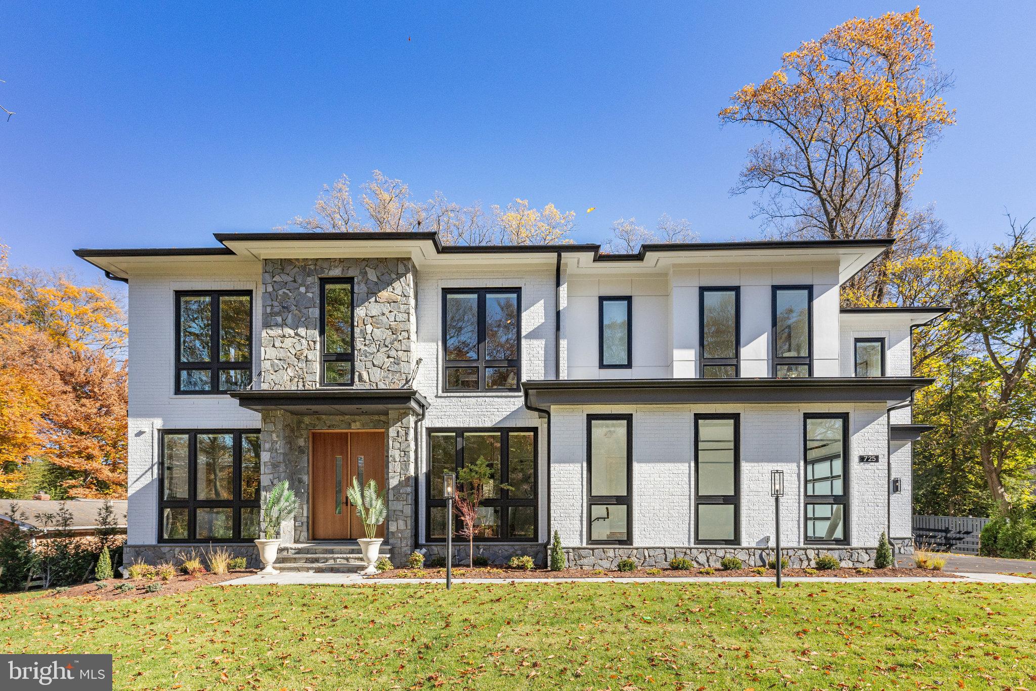 LANGLEY FOREST - Residential