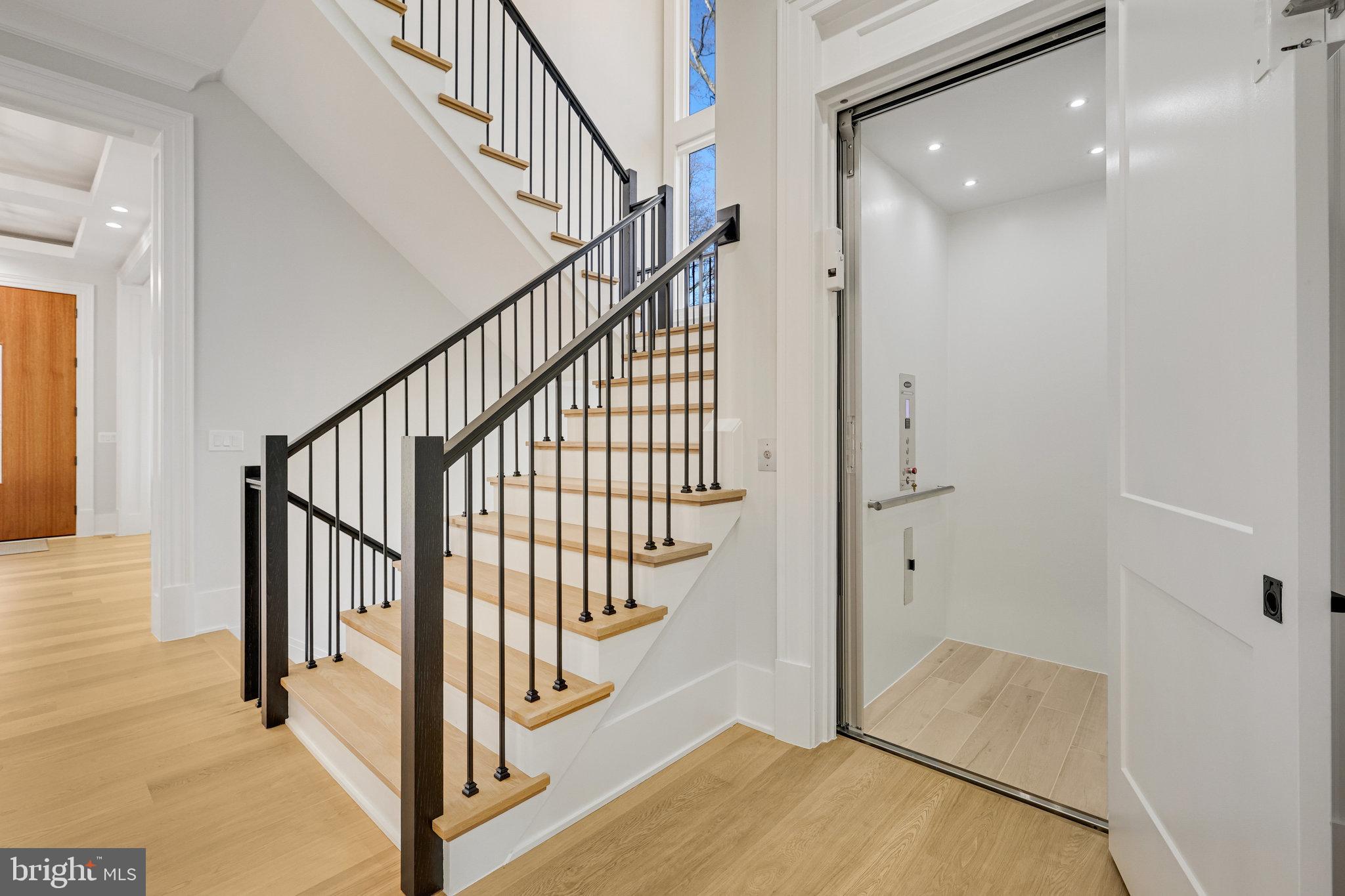 LANGLEY FOREST - Residential