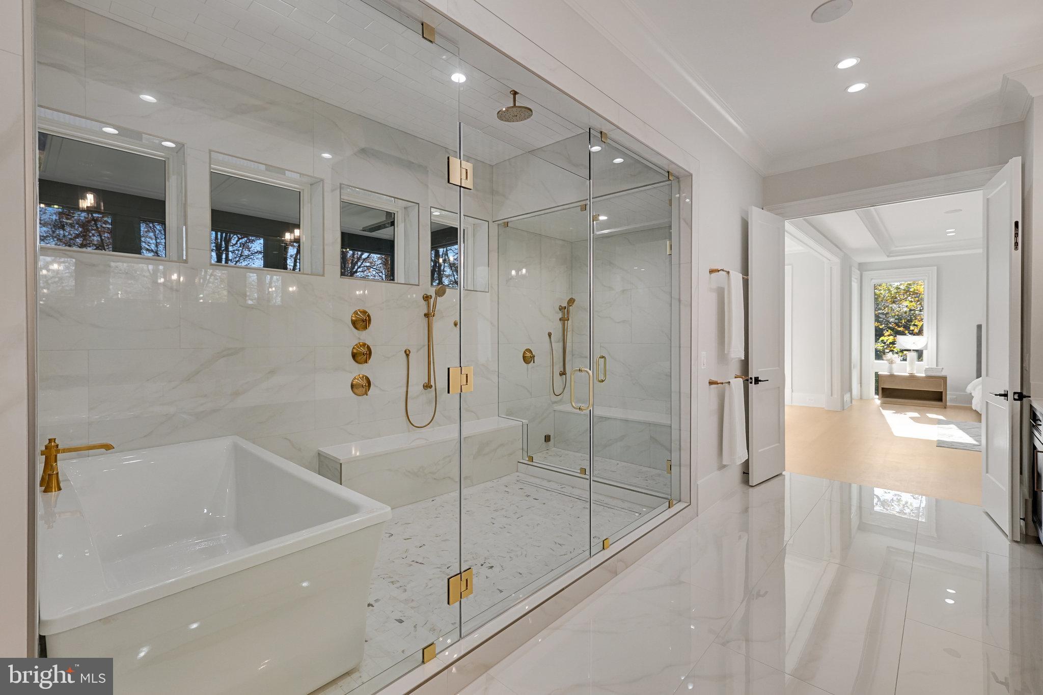LANGLEY FOREST - Residential