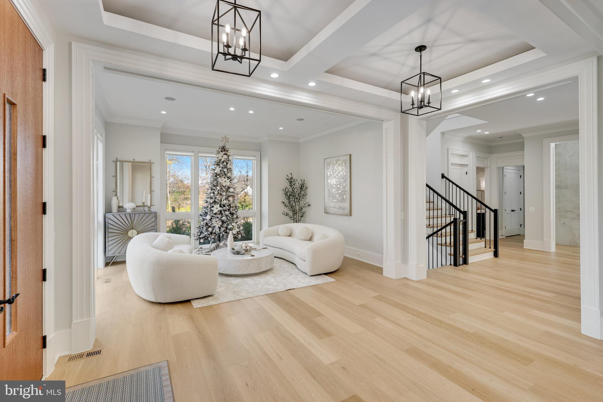 LANGLEY FOREST - Residential