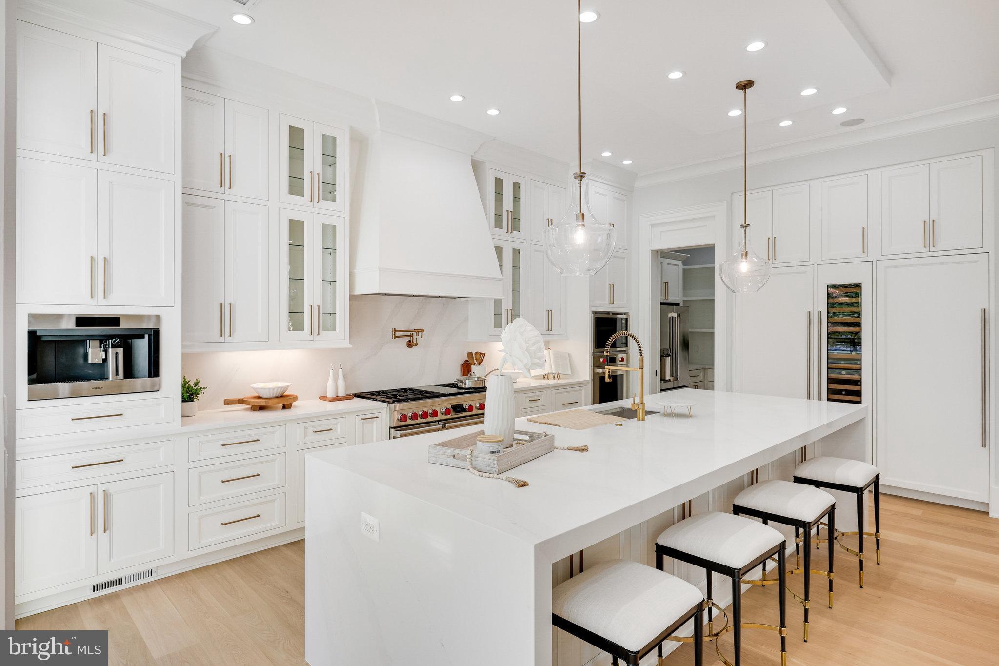 LANGLEY FOREST - Residential