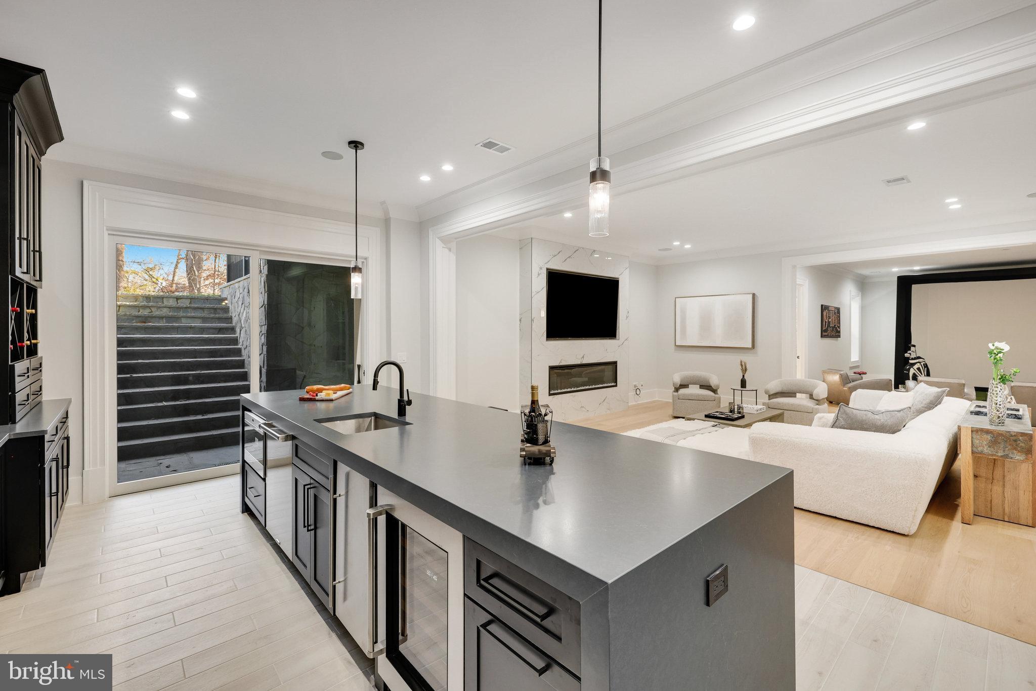 LANGLEY FOREST - Residential