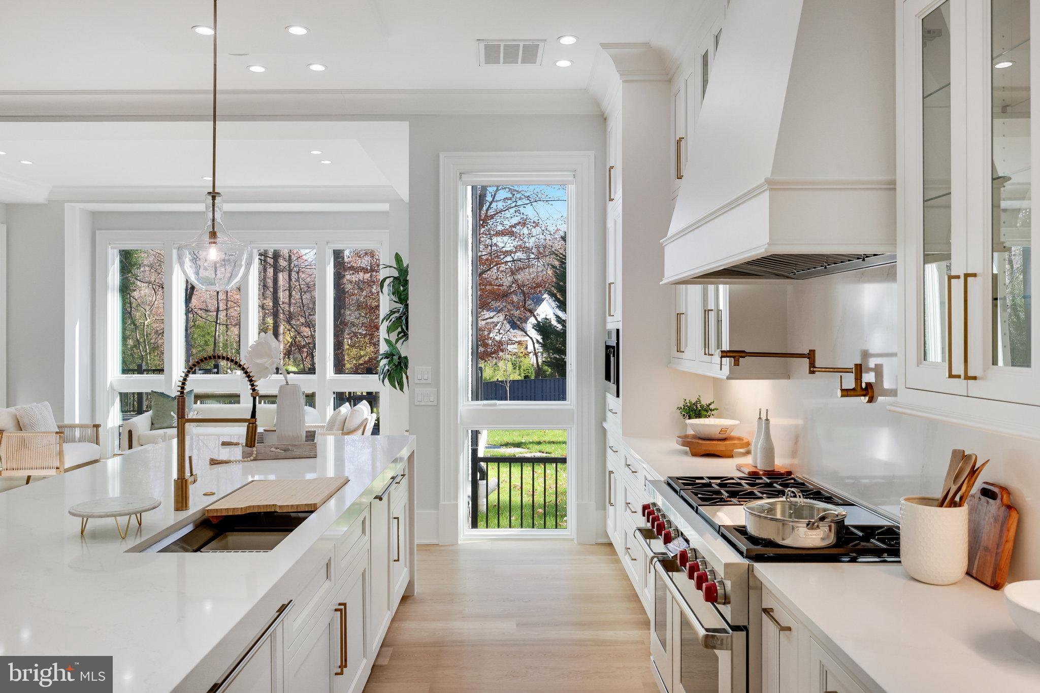 LANGLEY FOREST - Residential