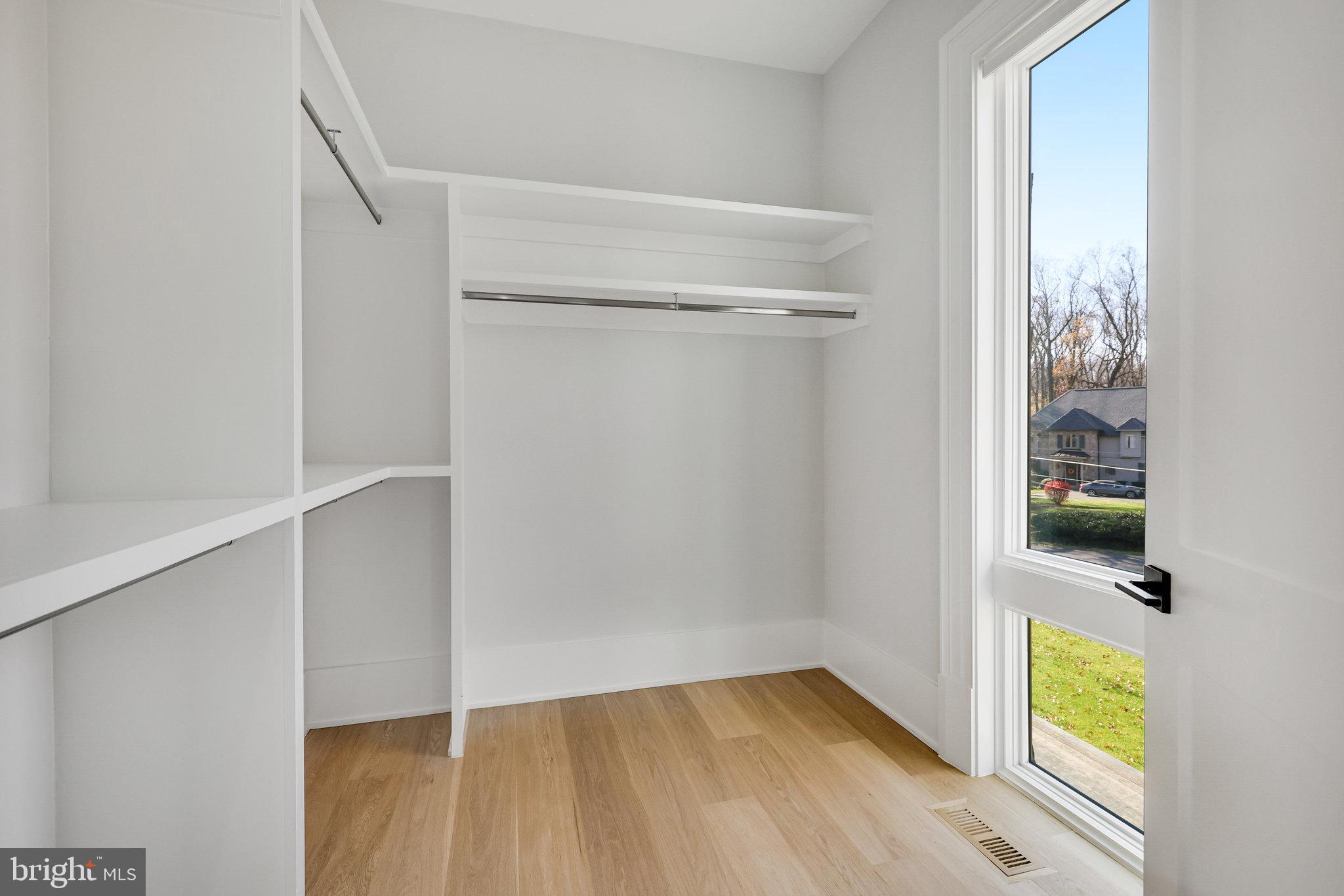LANGLEY FOREST - Residential