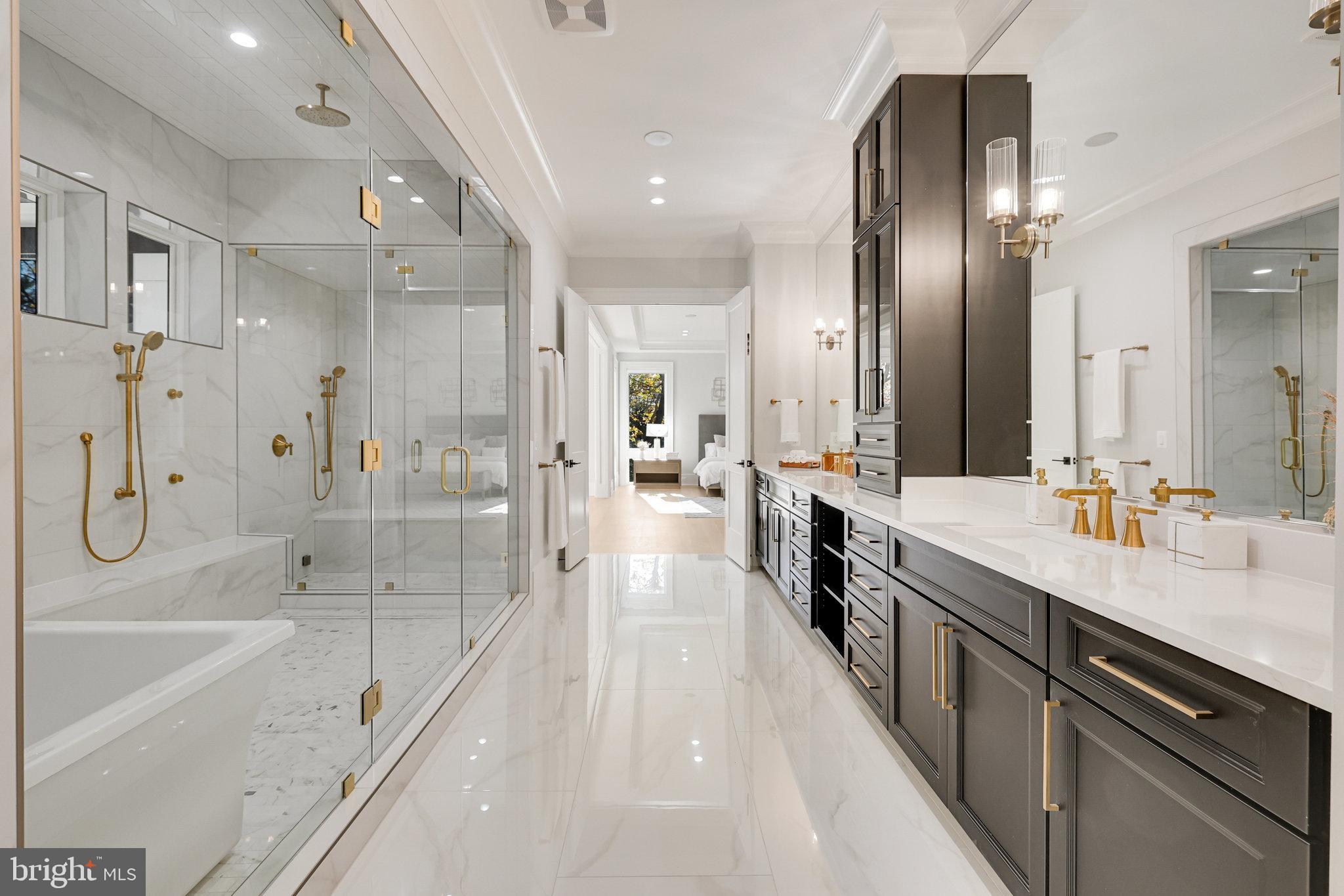 LANGLEY FOREST - Residential
