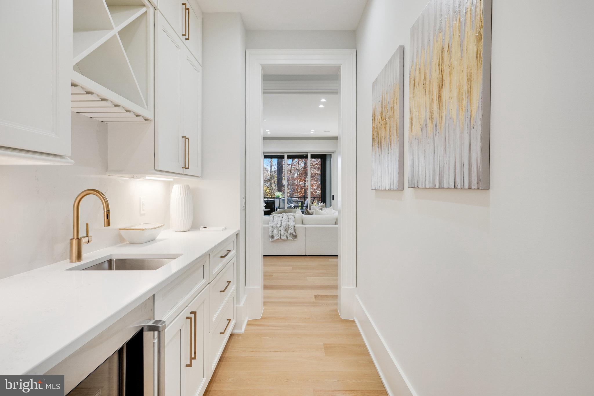 LANGLEY FOREST - Residential
