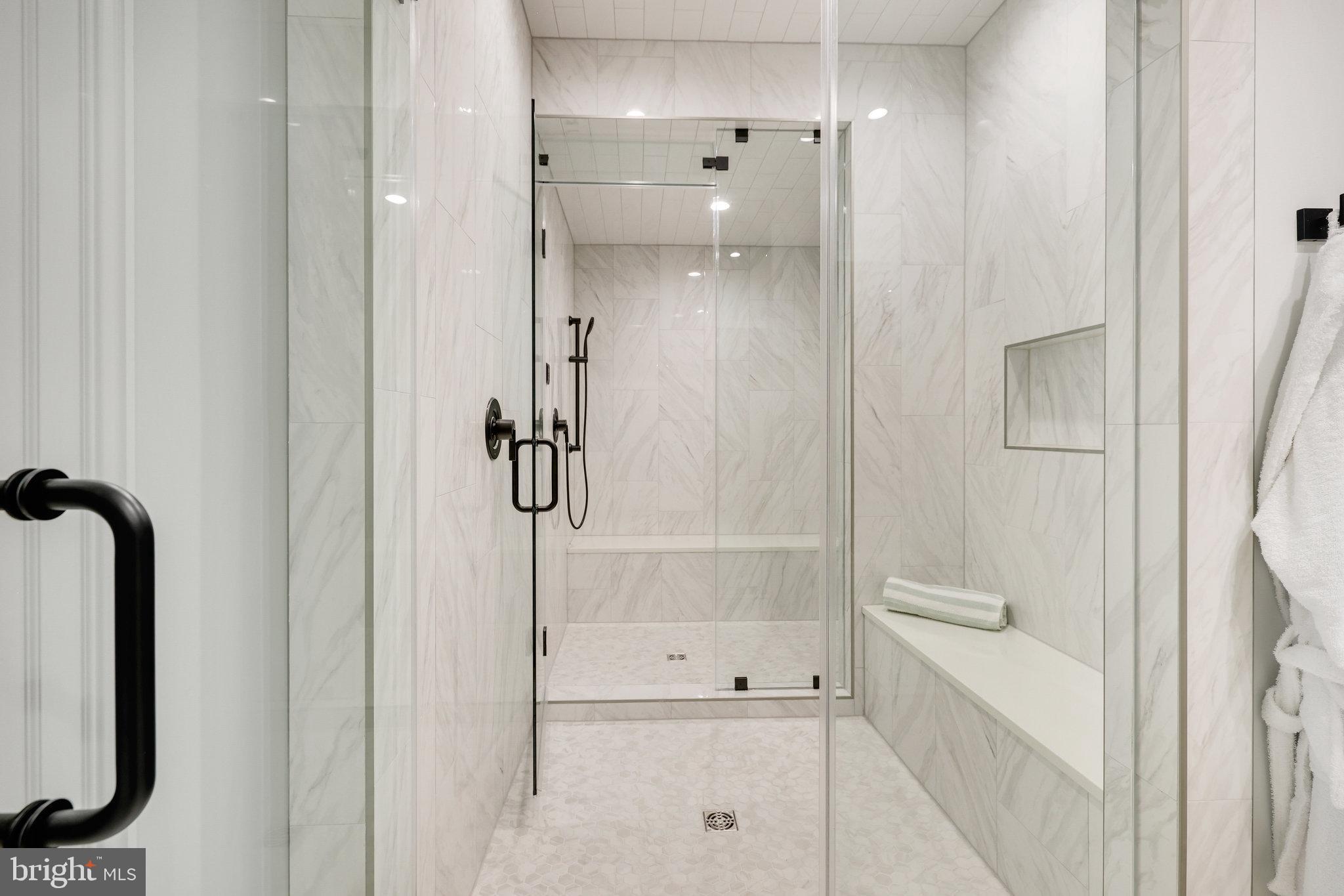 LANGLEY FOREST - Residential