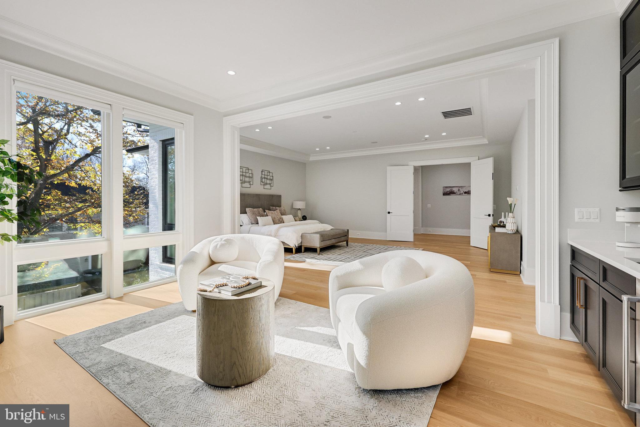 LANGLEY FOREST - Residential