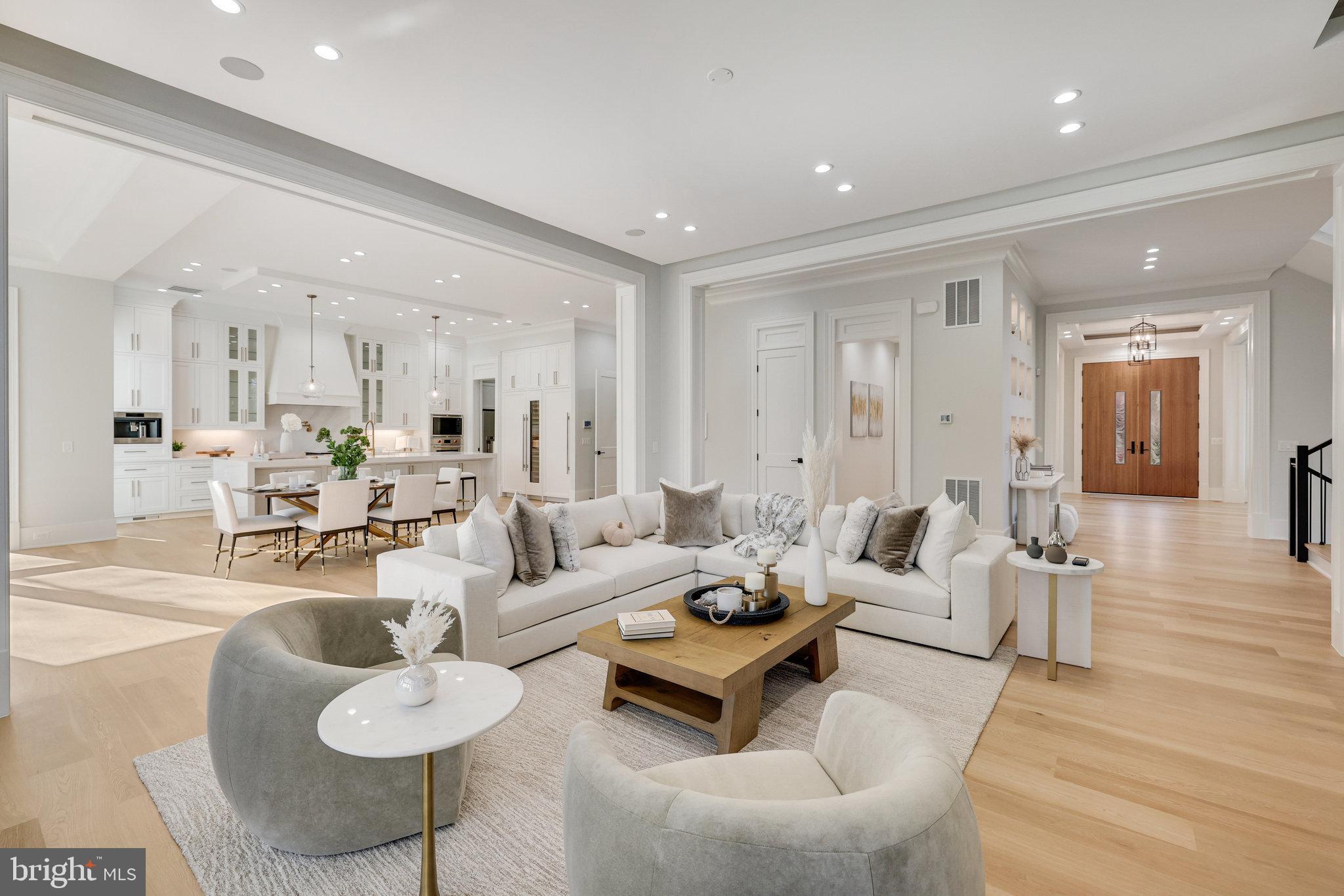 LANGLEY FOREST - Residential