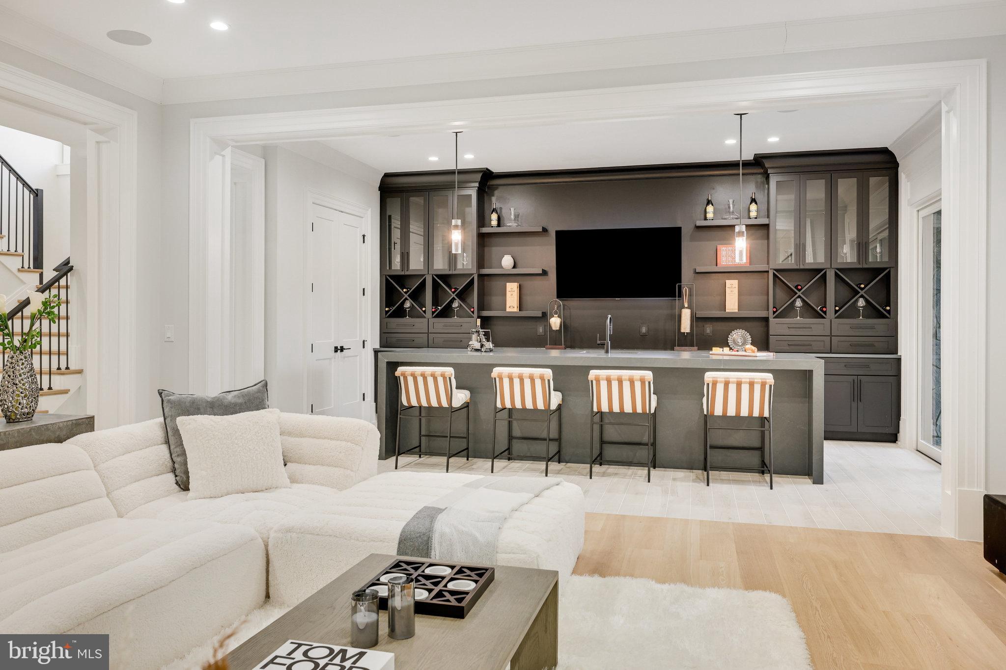 LANGLEY FOREST - Residential