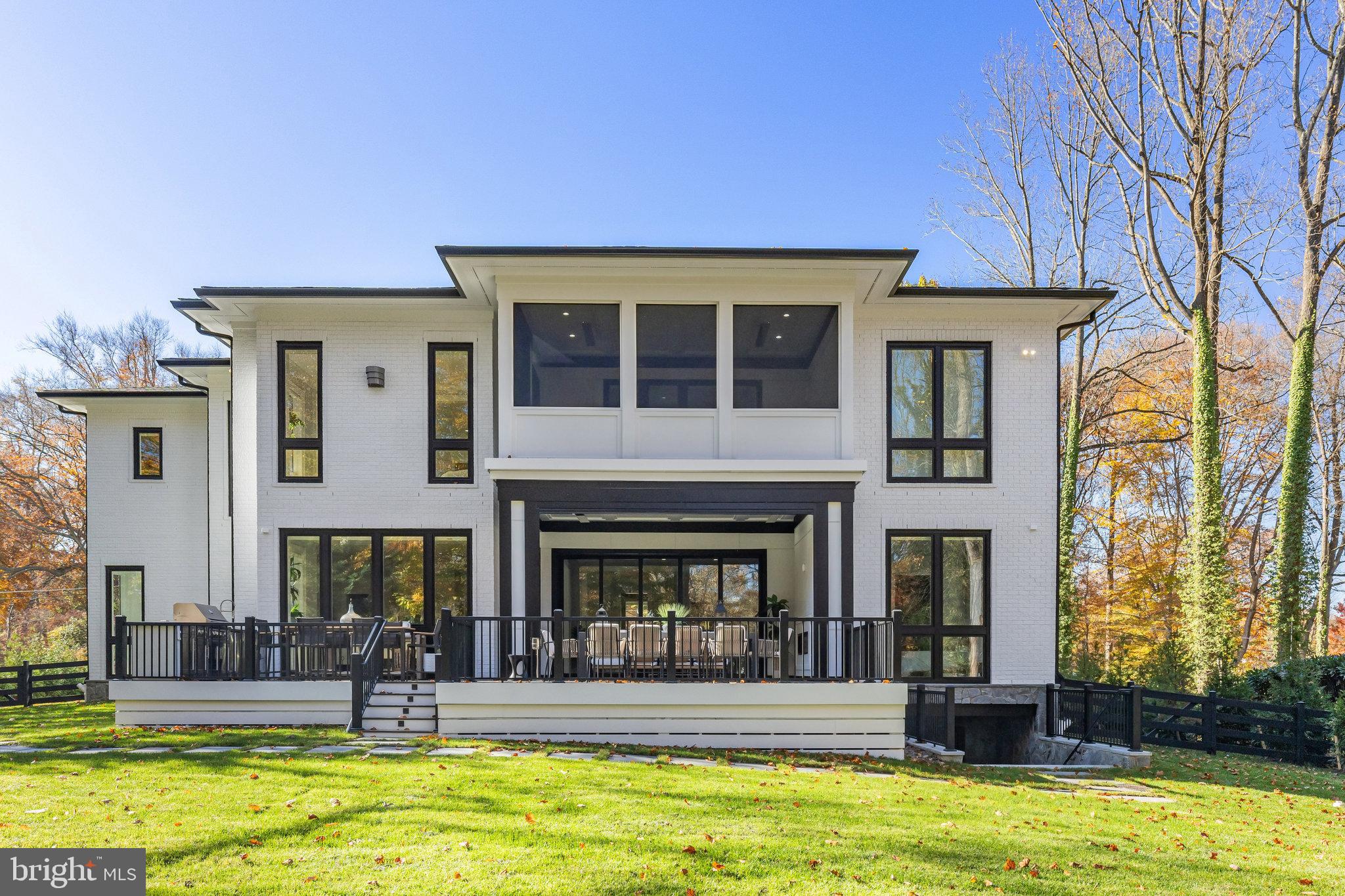 LANGLEY FOREST - Residential