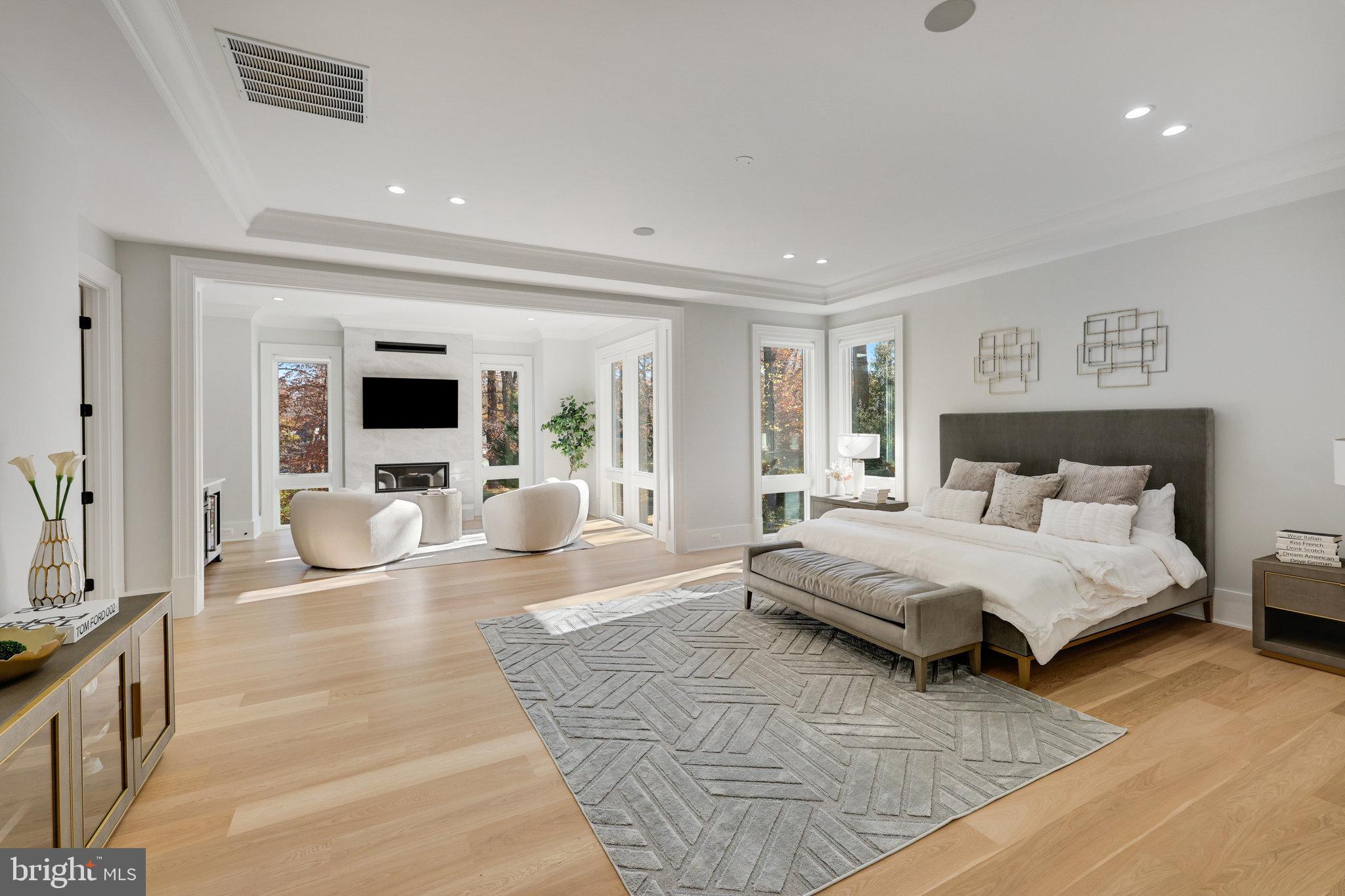 LANGLEY FOREST - Residential