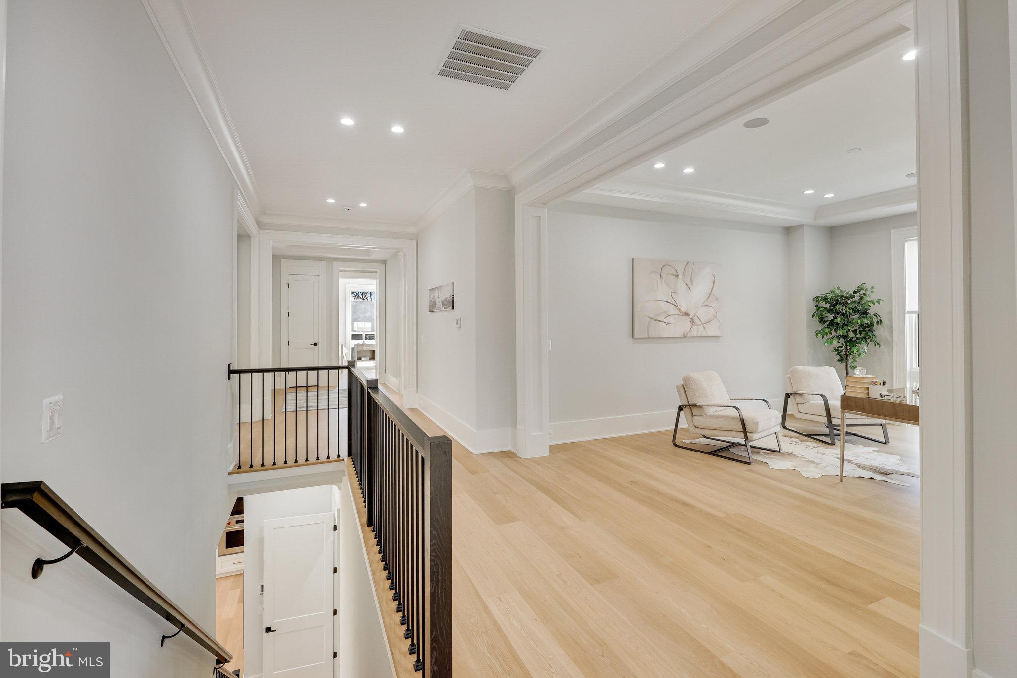LANGLEY FOREST - Residential