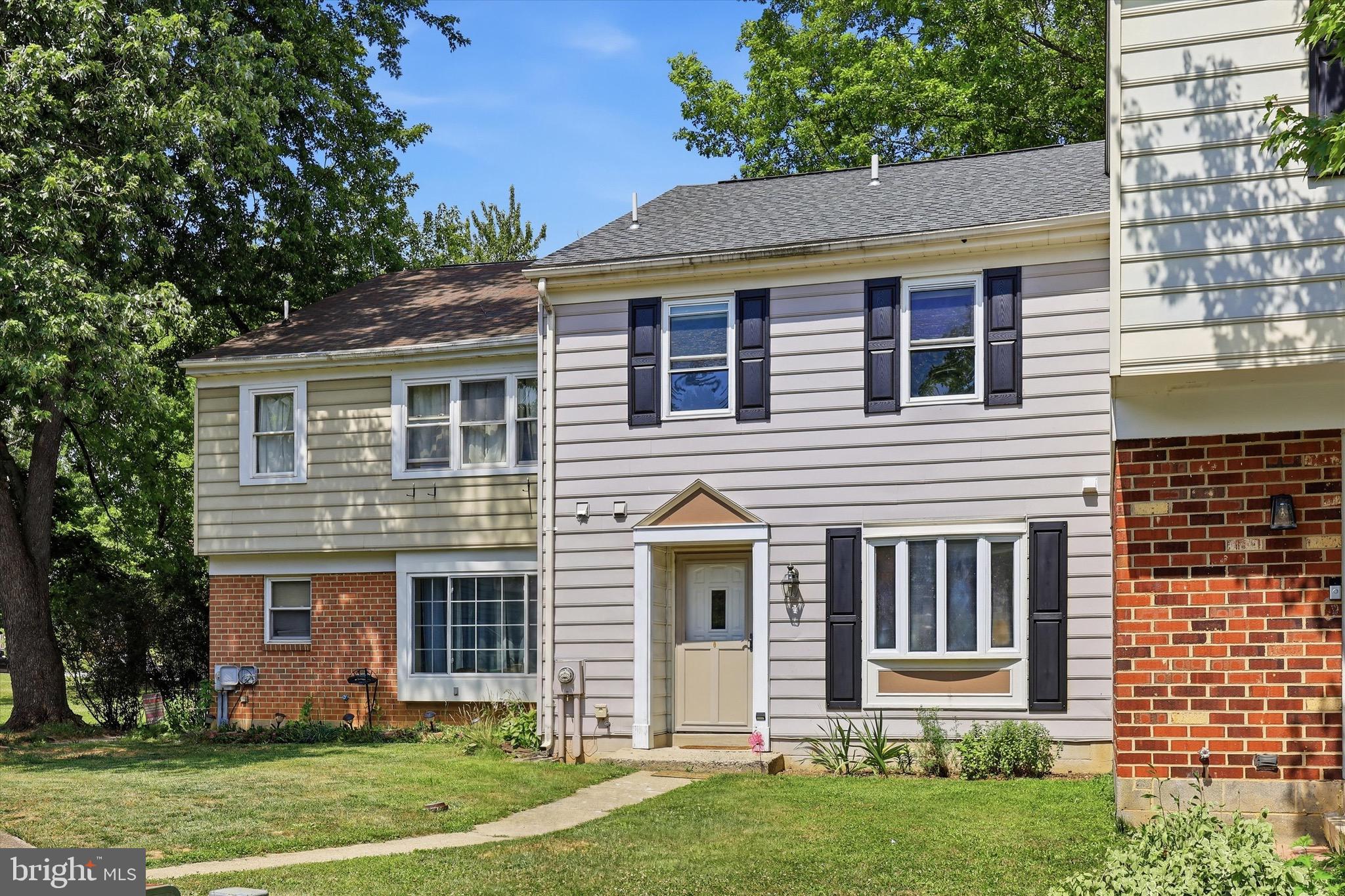 GLADE TOWN - Residential