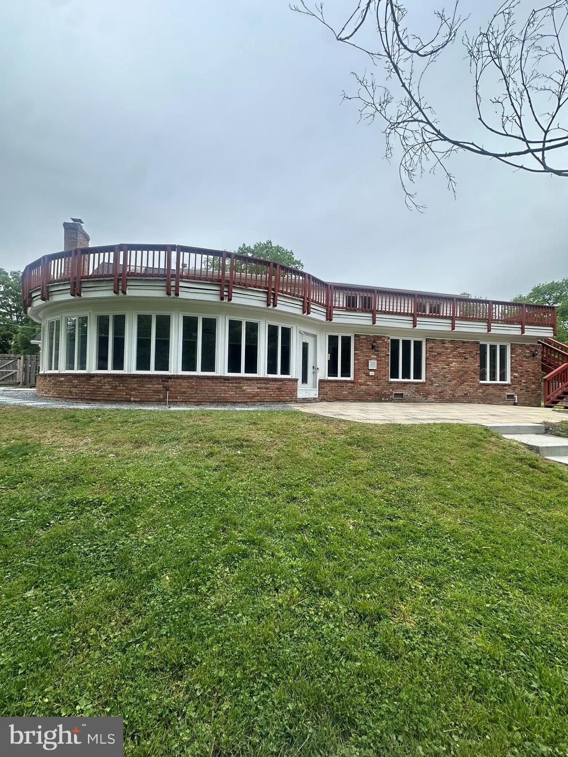 TANTALLON ON THE POTOMAC - Residential Lease